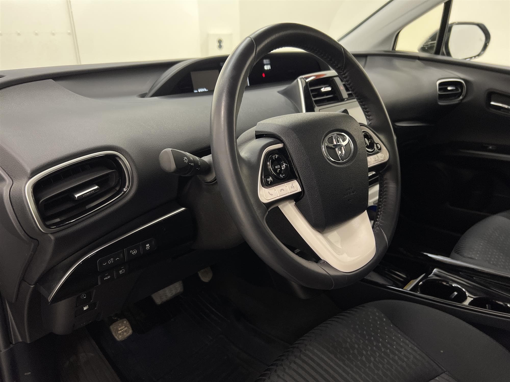 Toyota Prius 1.8 Plug-In 123hk Backkamera Navi Head up MVärm