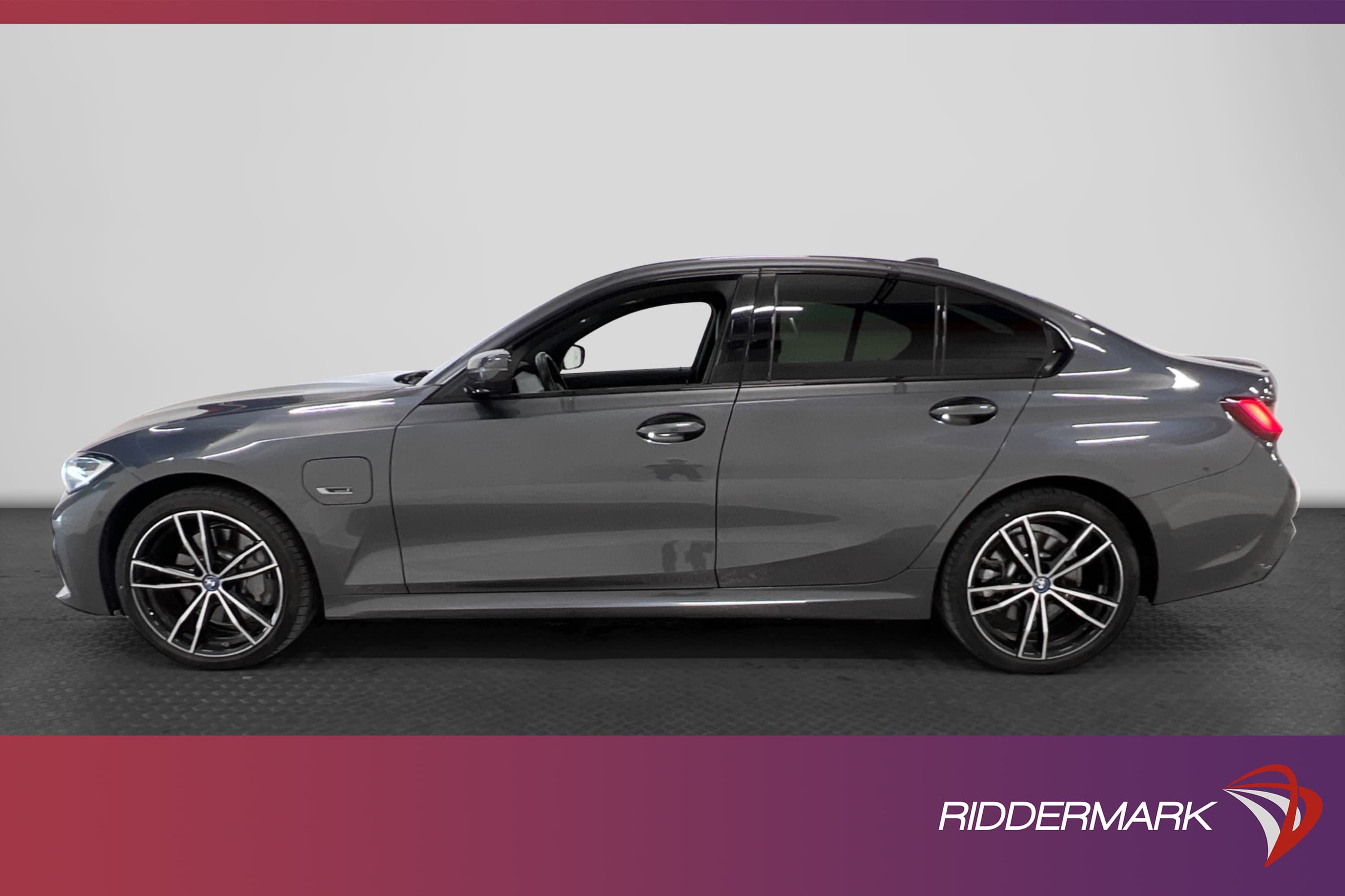 BMW 330e xDrive Sedan 292hk