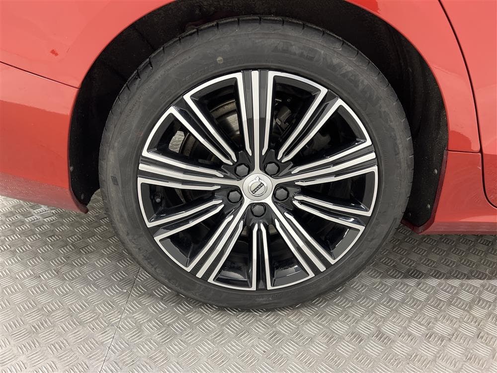 Volvo V60 T5 250hk Inscription Voc HUD B-Värm B-Kam Drag 