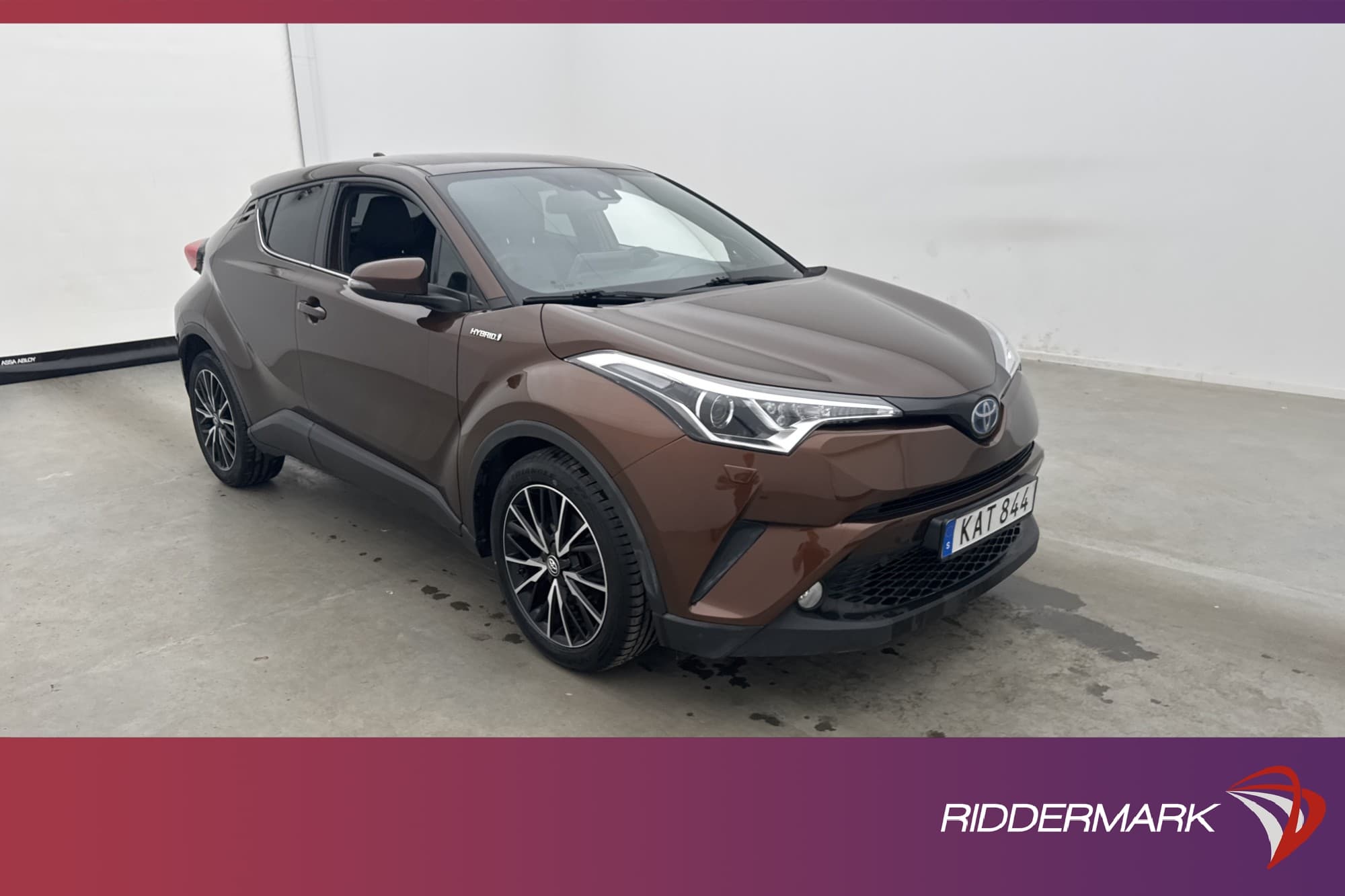 Toyota C-HR Hybrid 122hk X-Edition JBL Skinn Kamera Rattvärm