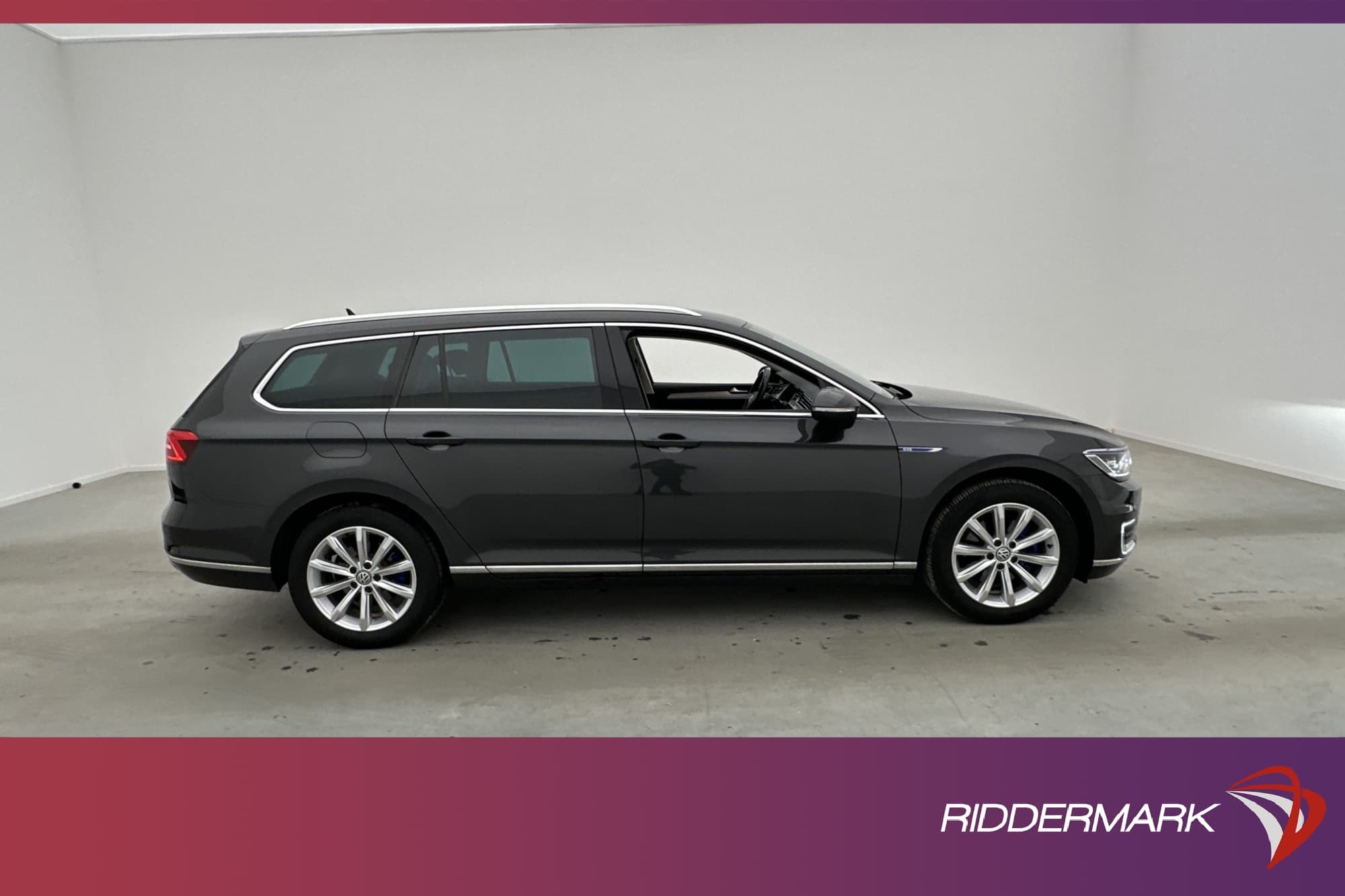 Volkswagen Passat GTE 218hk