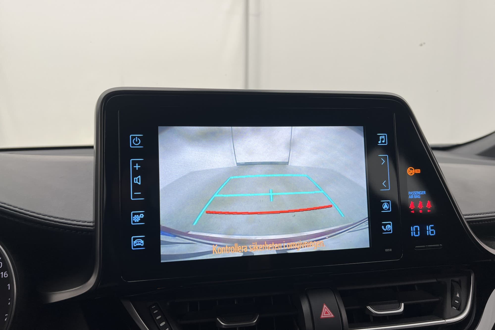 Toyota C-HR Hybrid 122hk Active M&K-Värm Kamera Adaptiv-Fart