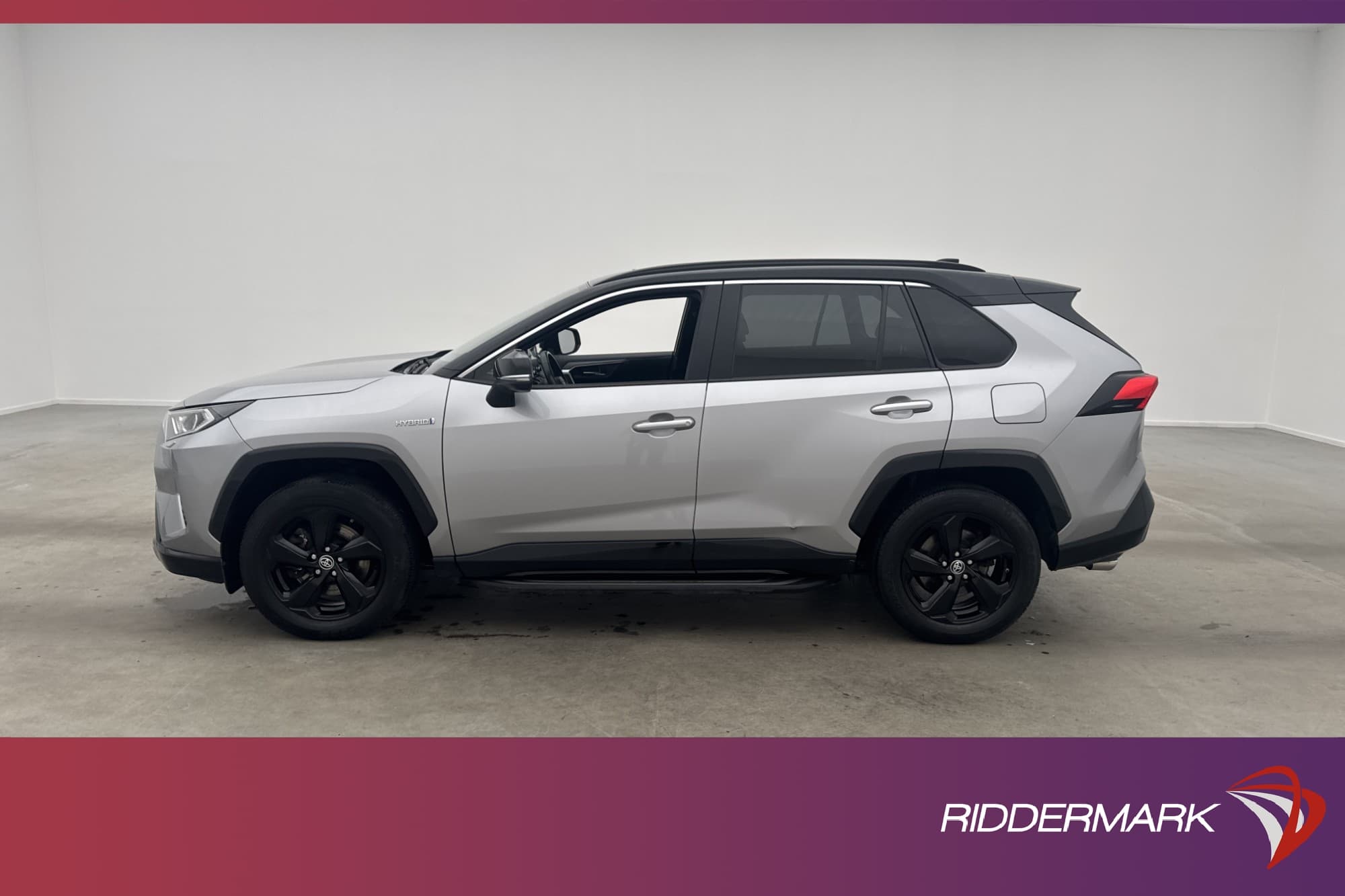 Toyota RAV4 Hybrid 222hk AWD Style JBL Drag Kamera Rattvärme