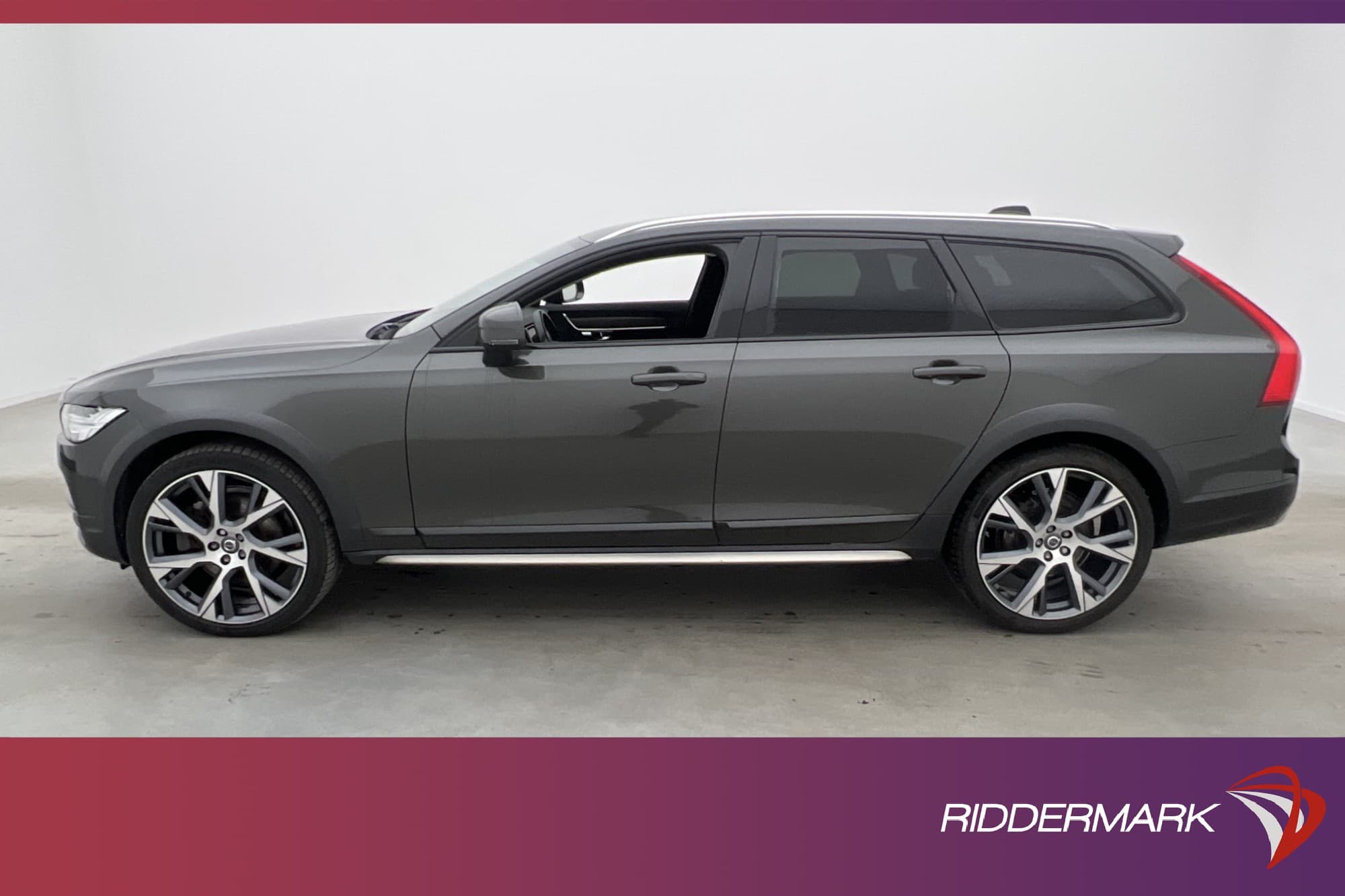 Volvo V90 Cross Country D4 AWD
