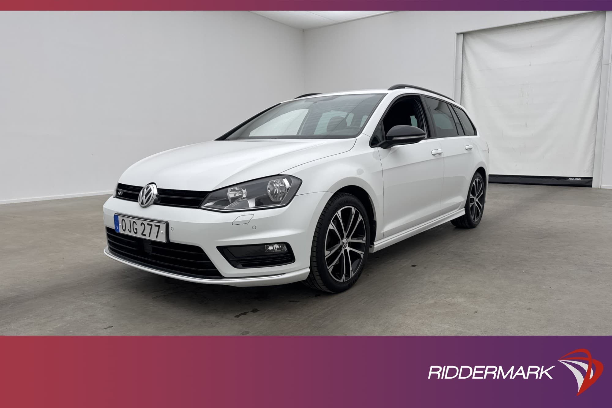 Volkswagen Golf Sportscombi 150hk R-Line CarPlay Sensorer