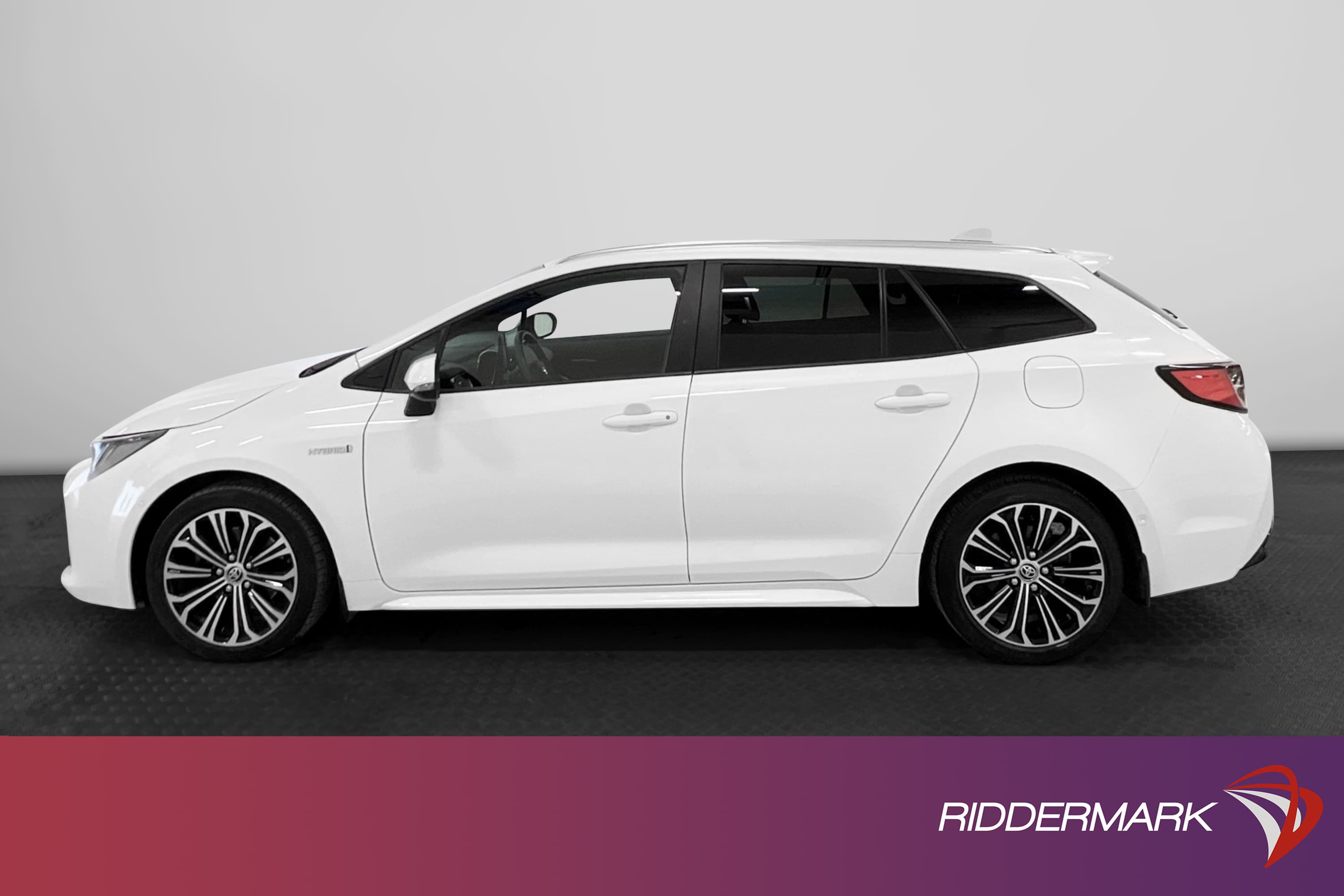 Toyota Corolla 2.0 Hybrid TS 184hk