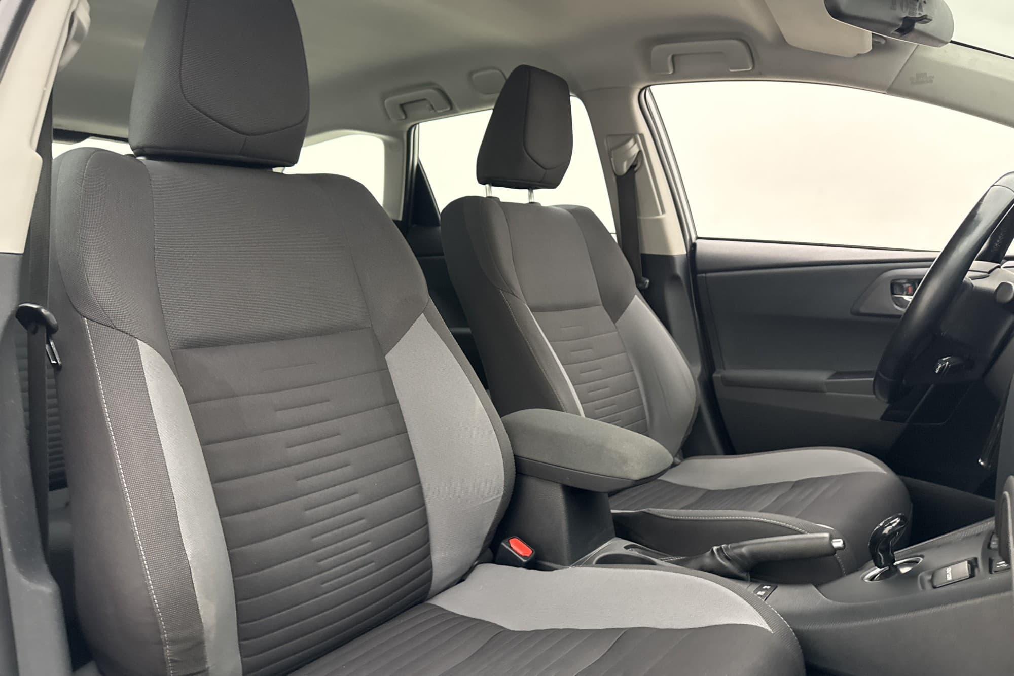 Toyota Auris Touring Sports Hybrid Active Kamera Farthållare