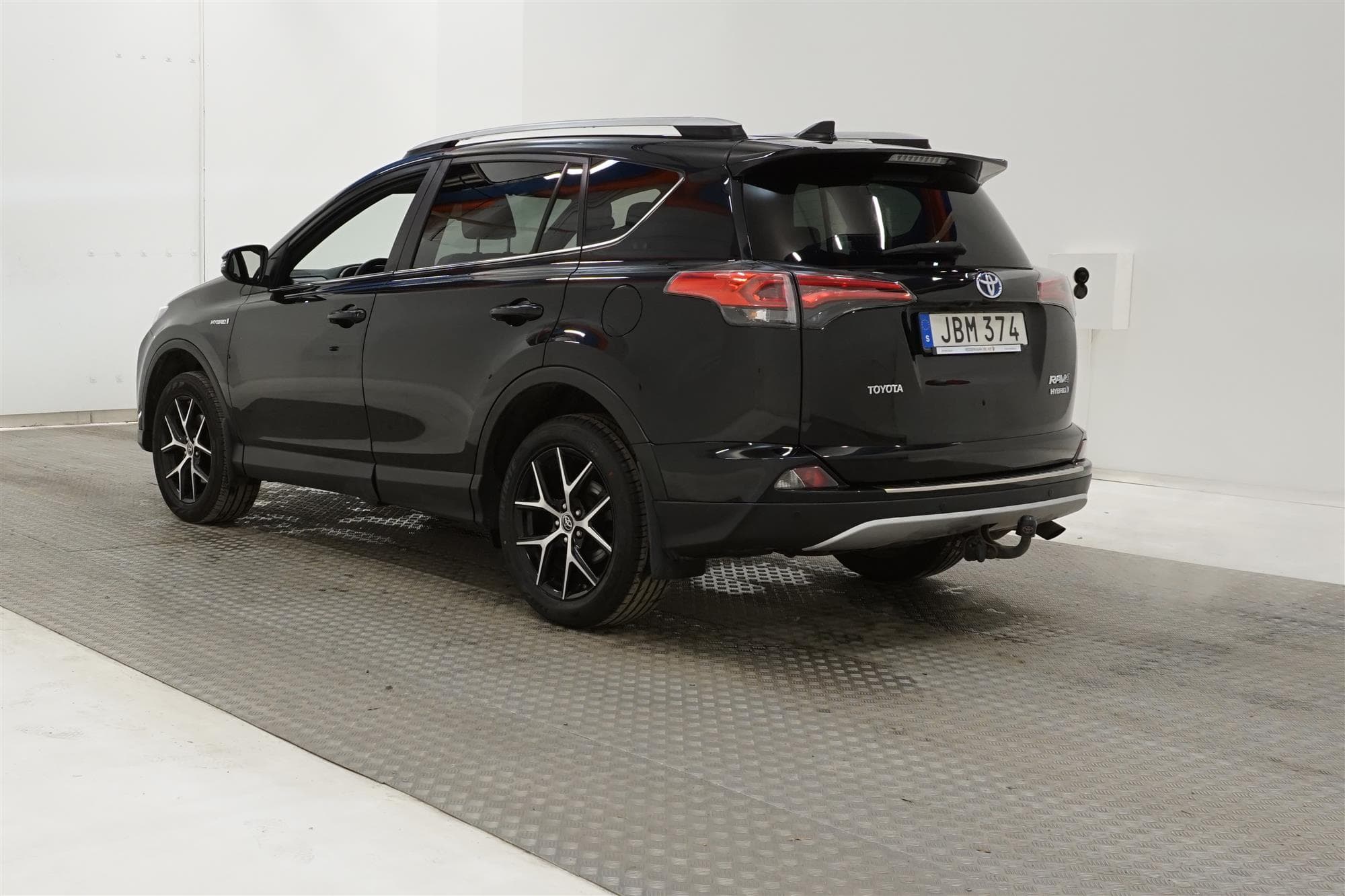 Toyota RAV4 Hybrid 2.5 AWD  197hk