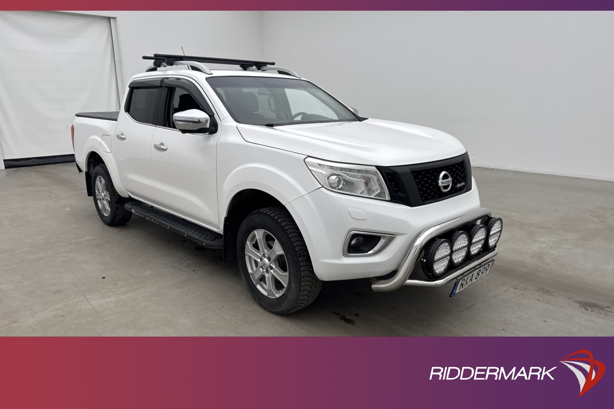 Nissan Navara Tekna 2.3 4WD Värmare Drag Diff Skinn Taklucka