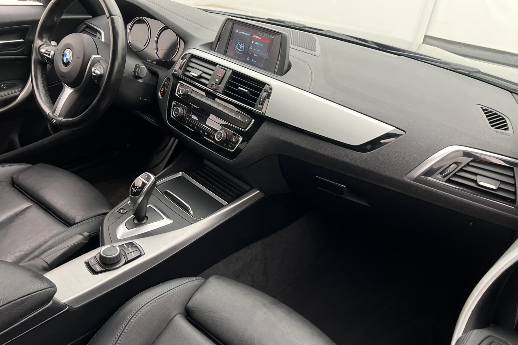 BMW 120 i 184hk M Sport Skinn Bluetooth Sensorer