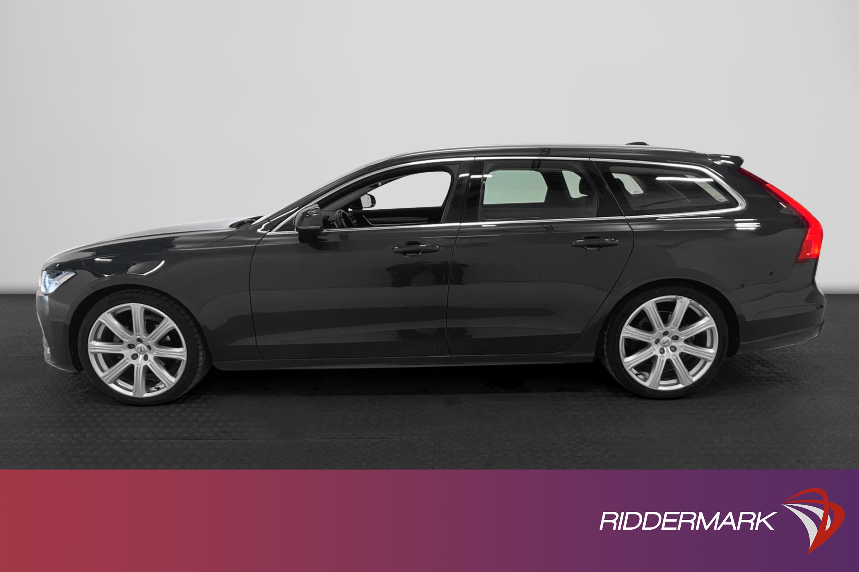 Volvo V90 D4 AWD