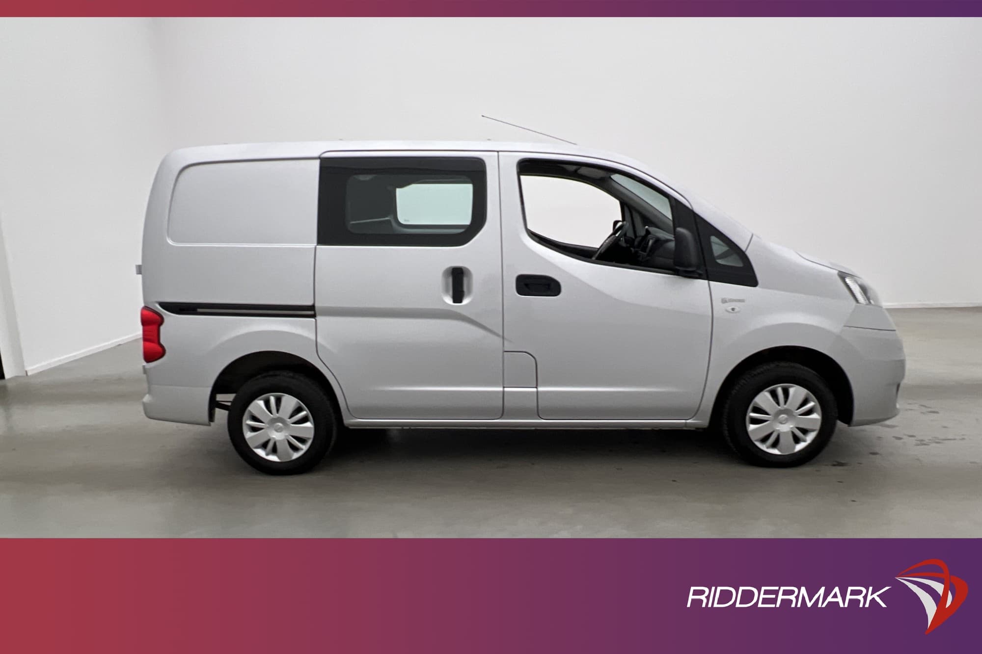 Nissan NV200 Kombi Dubbelhytt Ny-Kamrem B-Kamera 2xDörr