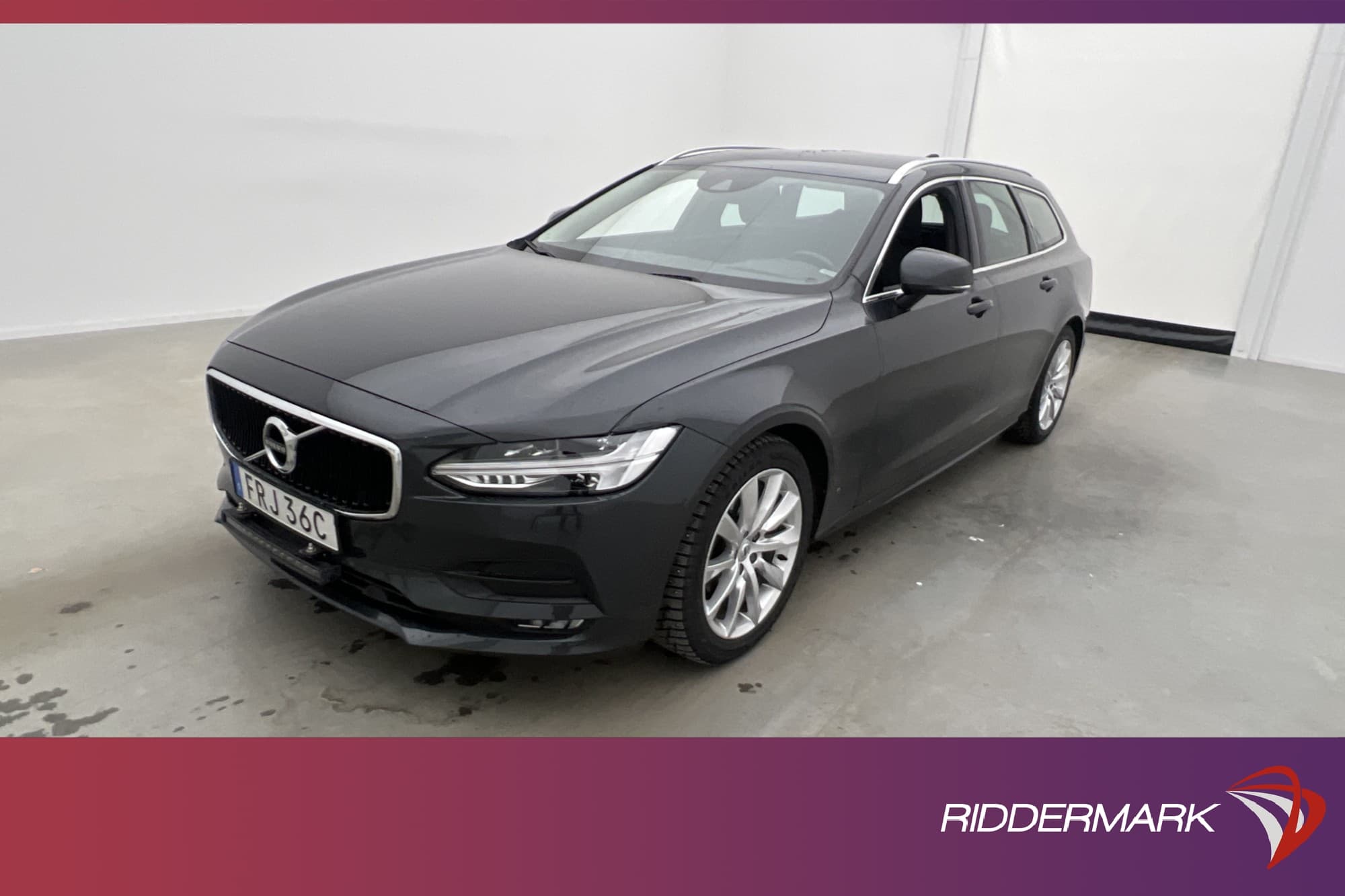 Volvo V90 D4