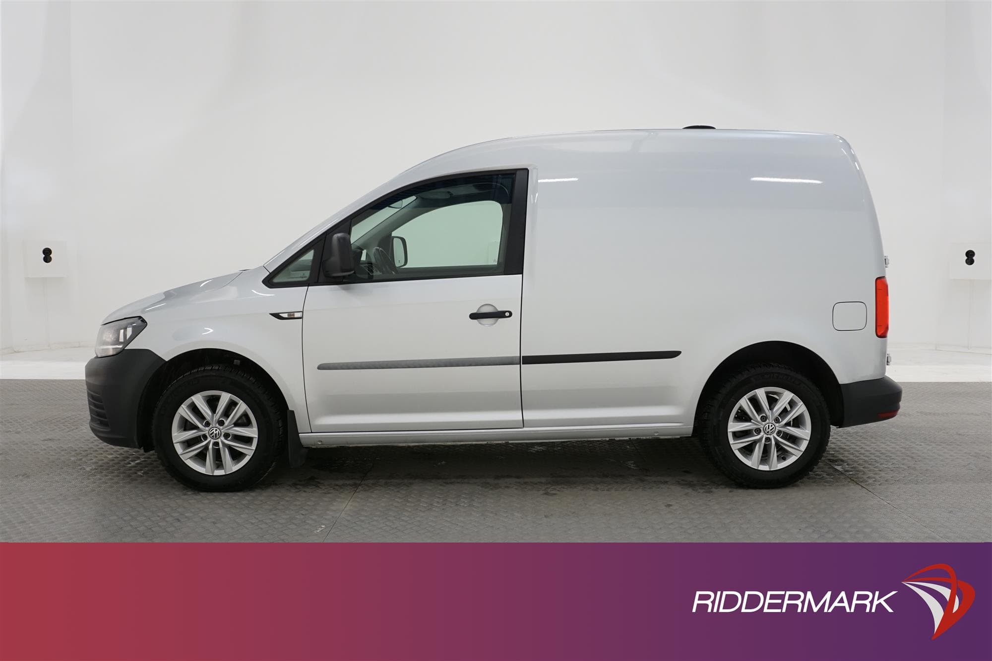 Volkswagen Caddy 2.0TDI Automat Dragkrok Värmare Moms 