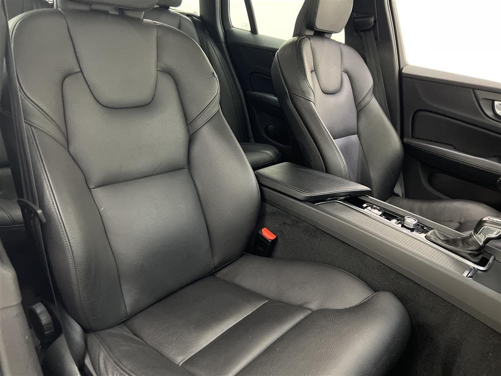 Volvo V60 D4 190hk D-Värm VOC Skinn B-Kamera Navi 0,46l/milinteriör