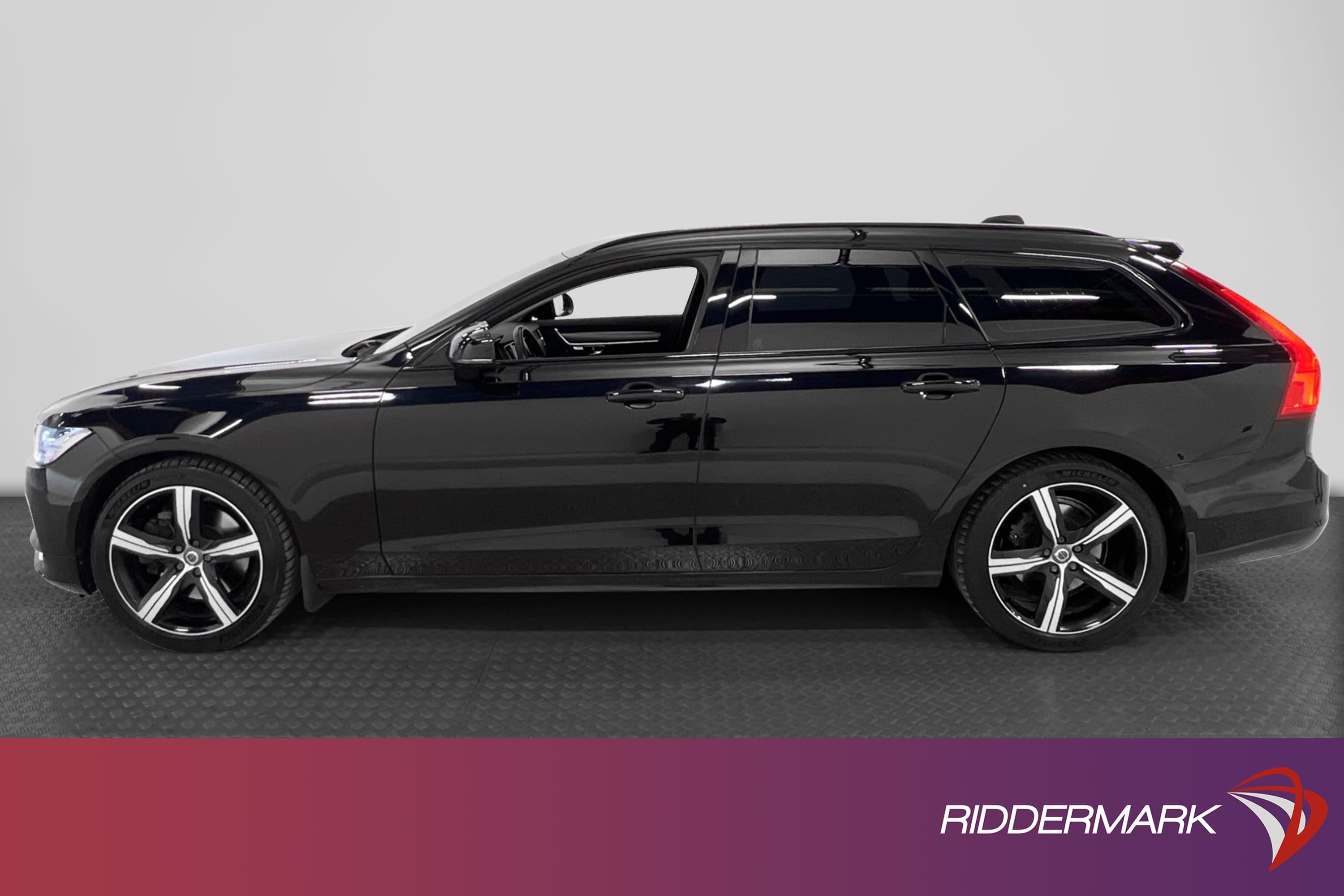 Volvo V90 T4 190hk