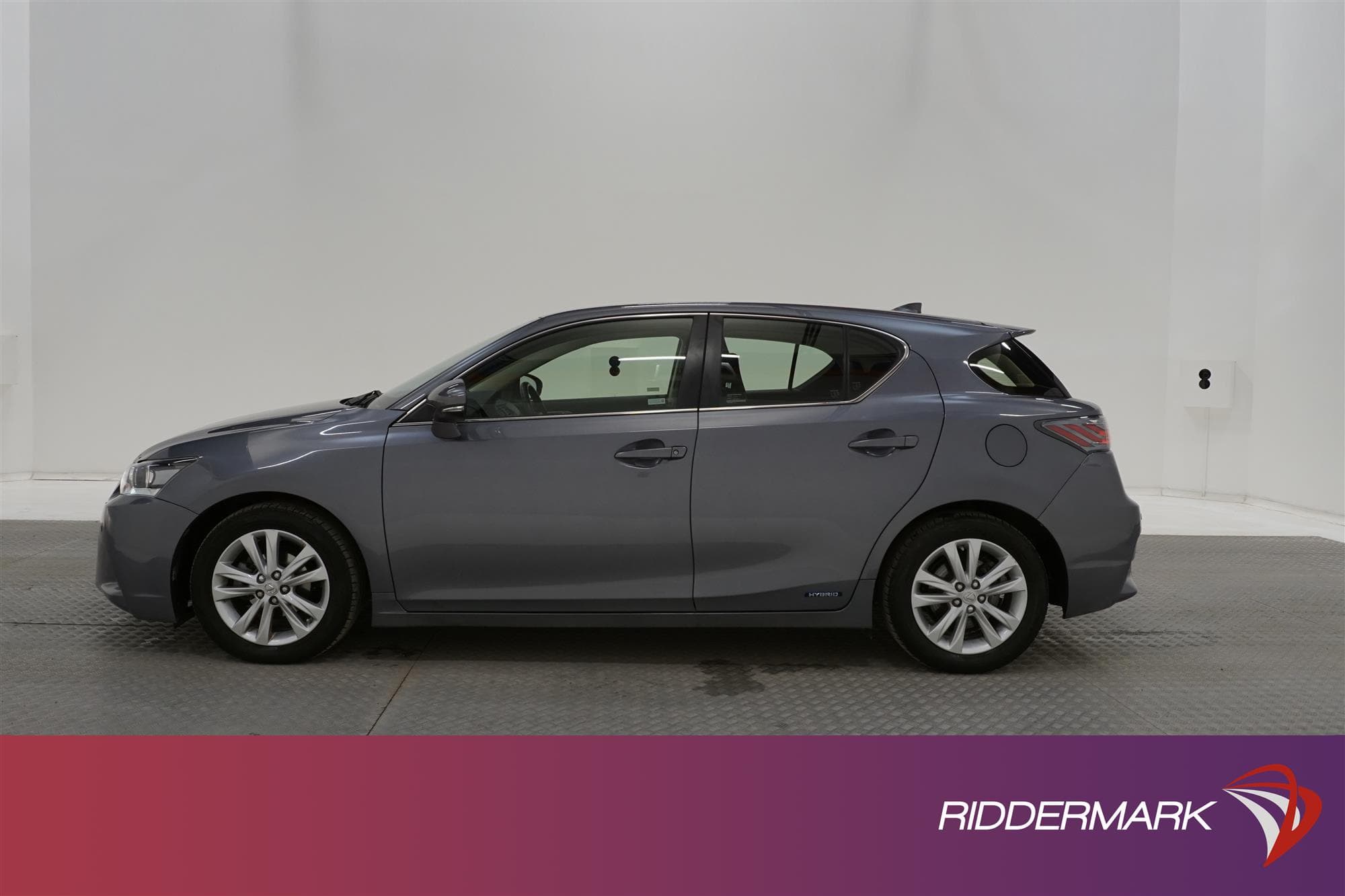 Lexus CT 200h 1.8 CVT 136hk