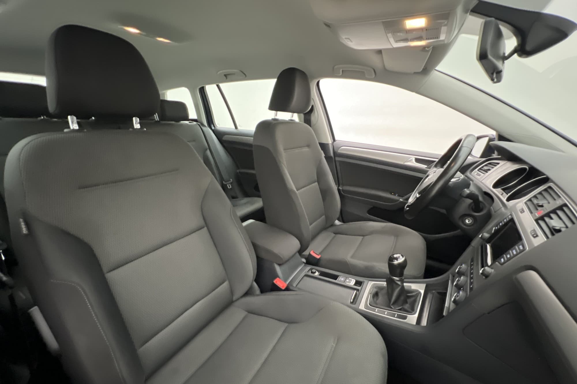 Volkswagen Golf VII 1.6 TDI Masters Drag Kamera Farthållare