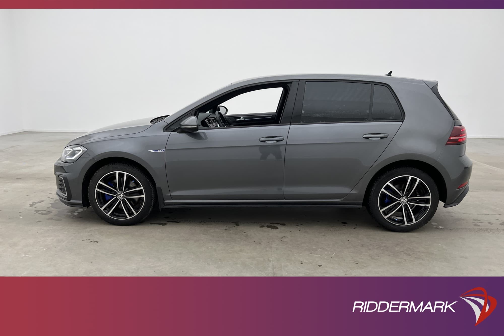 Volkswagen Golf GTE 204hk