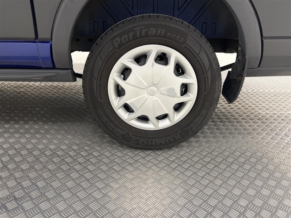 Ford Transit 350 2.0 TDCi Automat 130hk Eu6 H3 Värmare  interiör