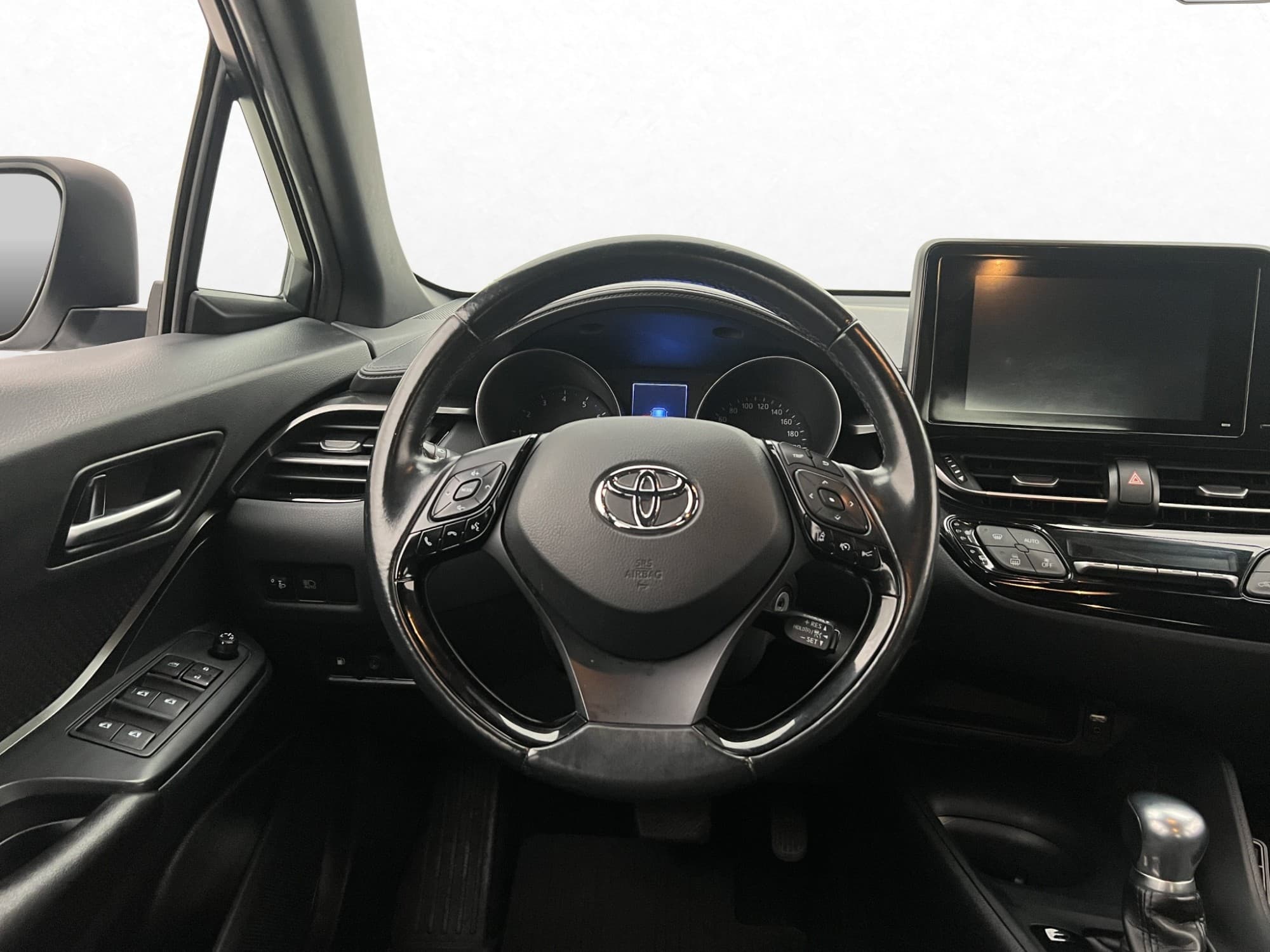 Toyota C-HR Turbo AWD 116hk Active Värmare Kamera LED-Ramp