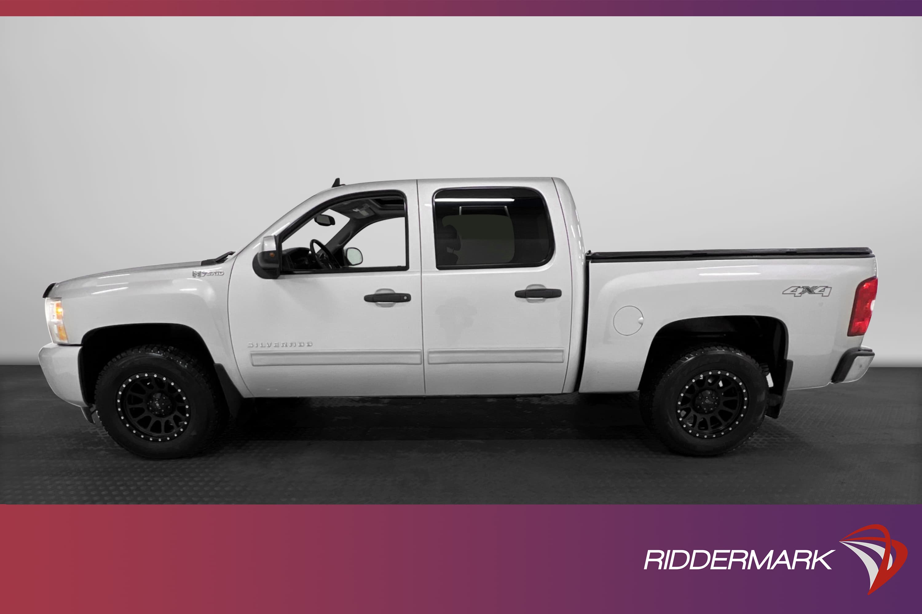 Chevrolet Silverado 6.0 V8 4WD 337hk Dragkrok Taklucka Moms
