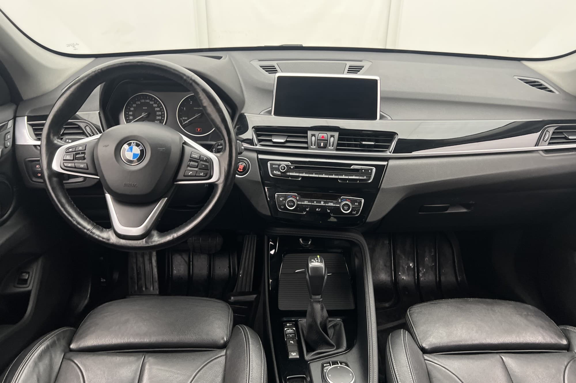 BMW X1 xDrive20d 190hk Sport line HUD HiFi Skinn Kamera Navi