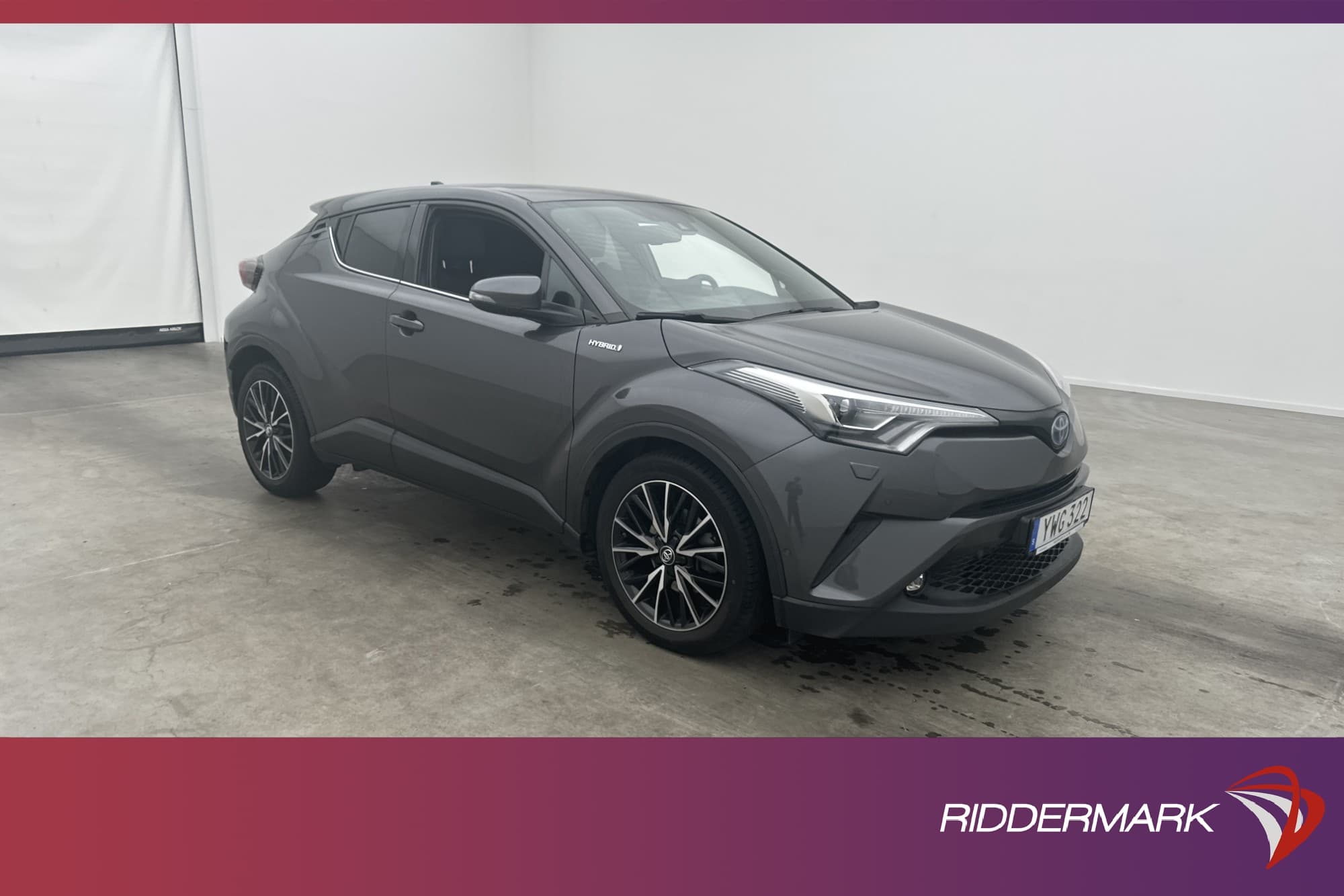 Toyota C-HR Hybrid 122hk
