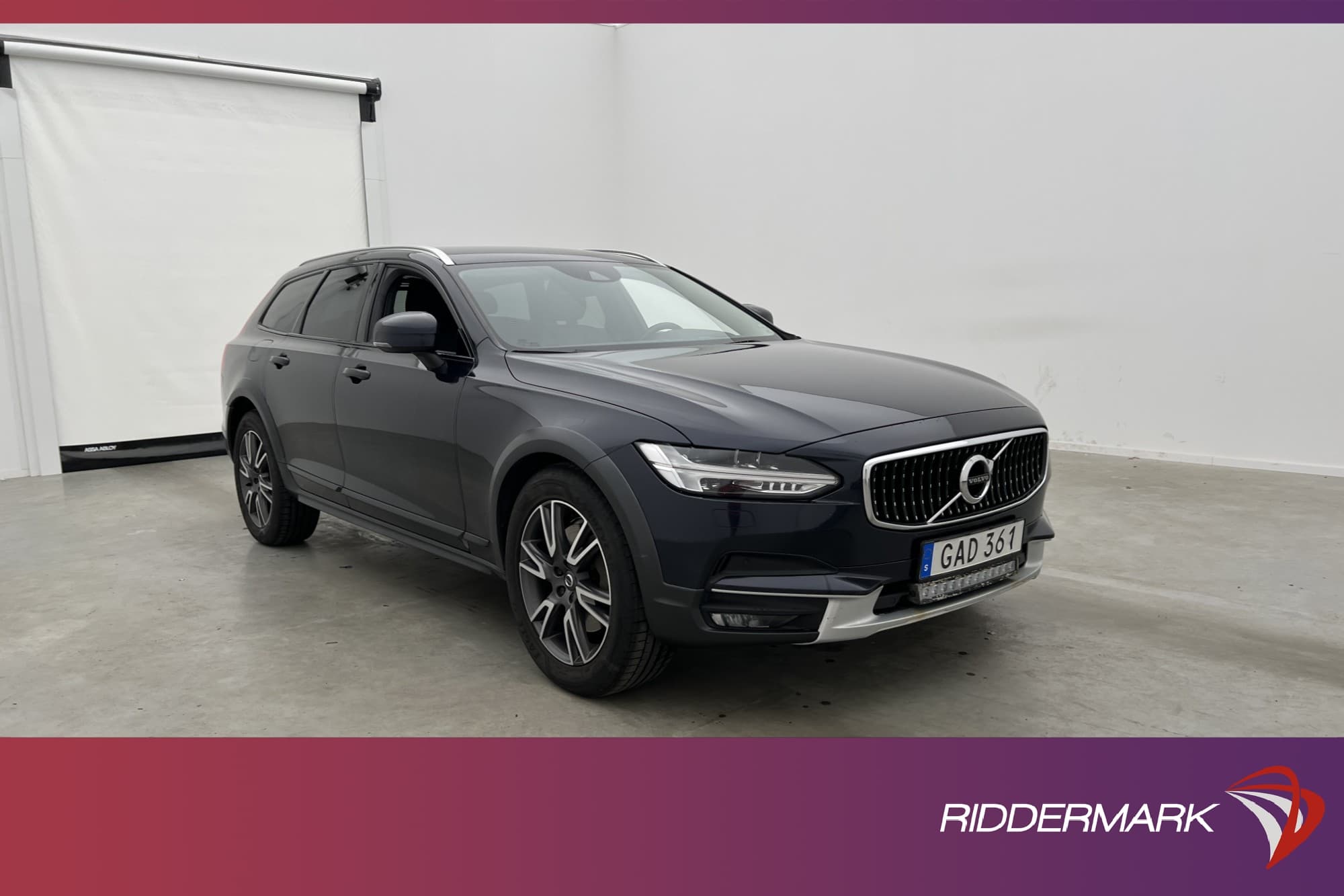 Volvo V90 Cross Country D5 AWD