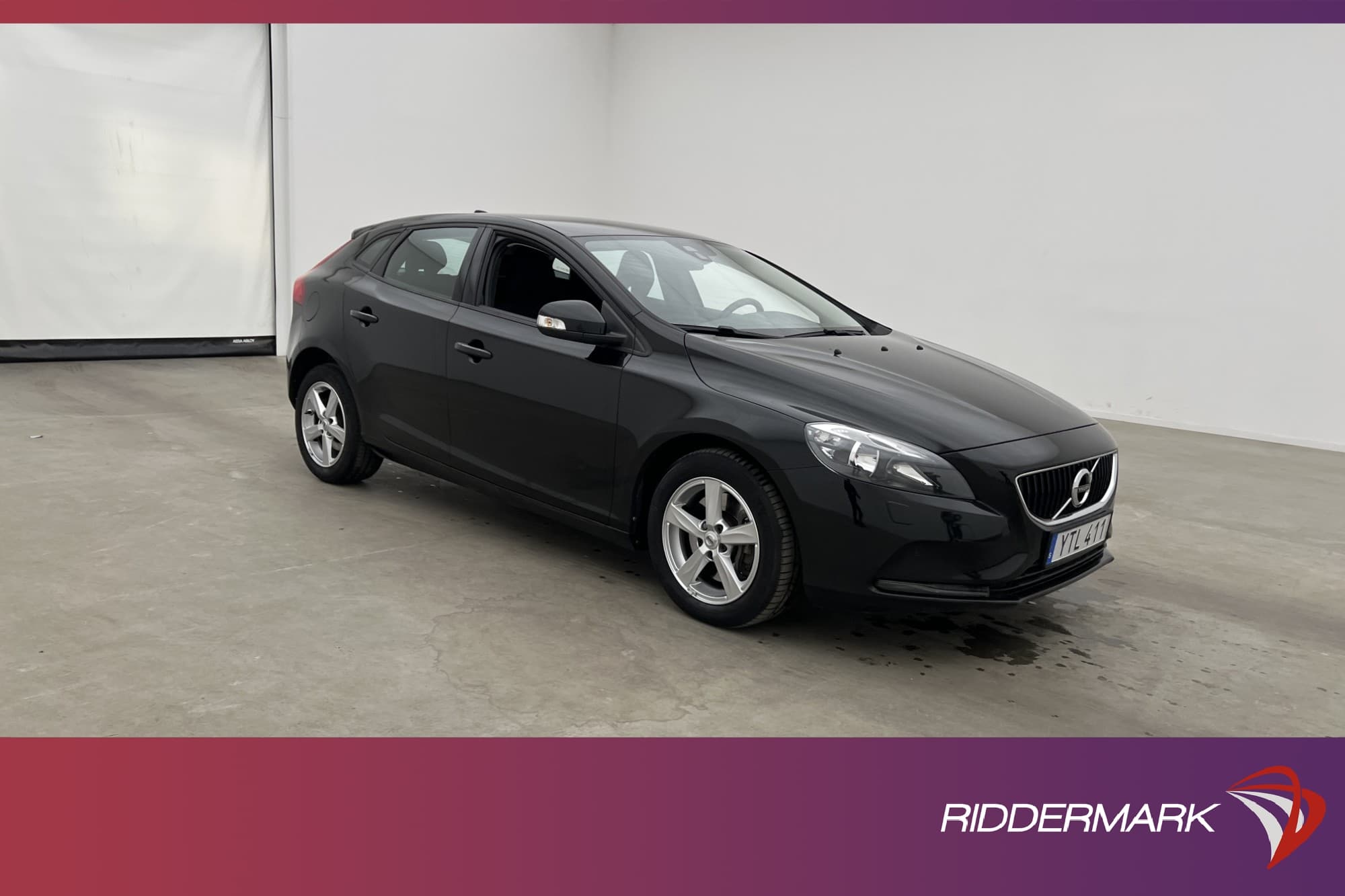 Volvo V40 D2 120hk Kinetic VOC Värmare Sensorer Farthållare