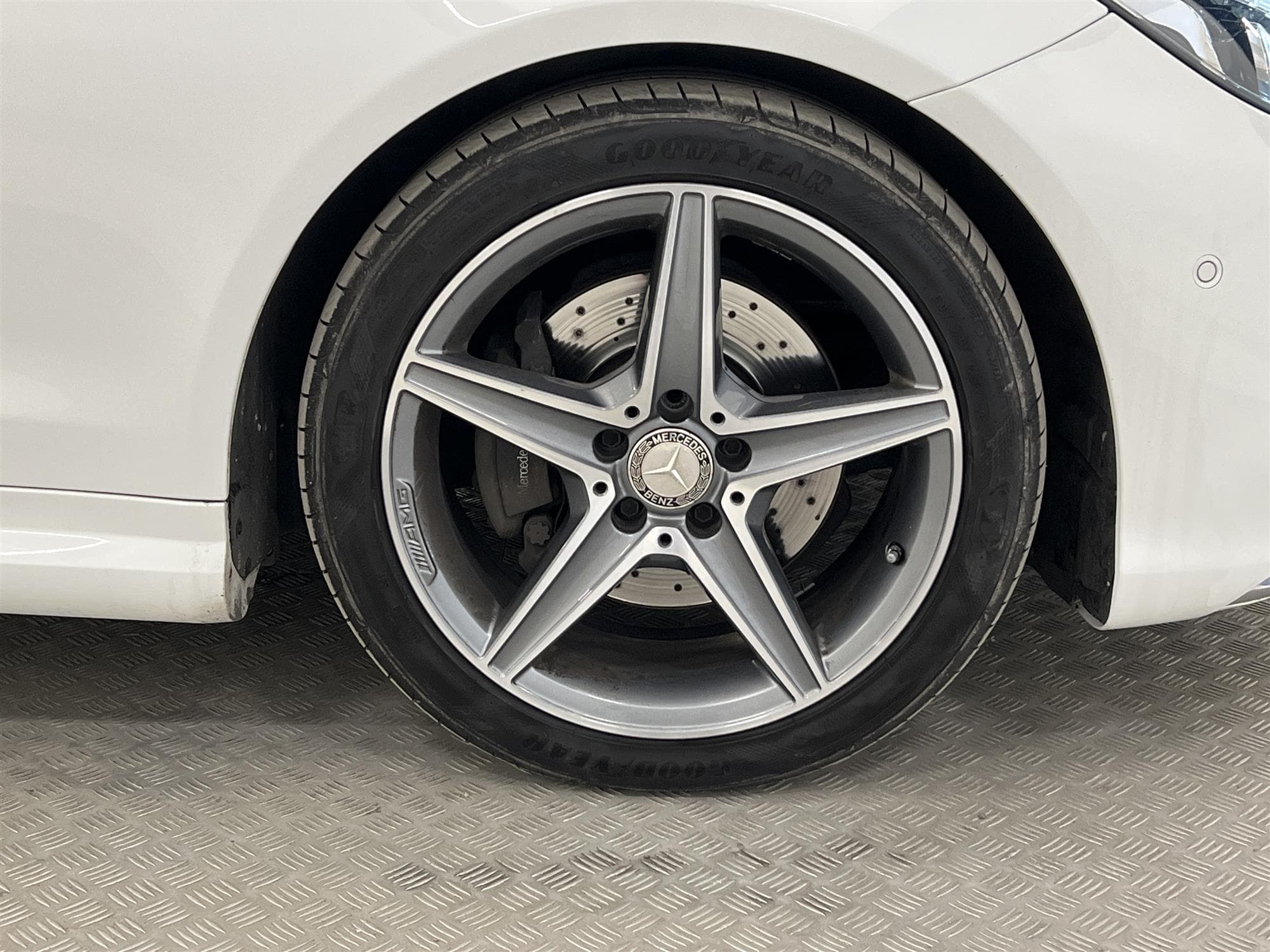 Mercedes-Benz  E 250 Cabriolet 204hk AMG Sport H/K Navi 360 