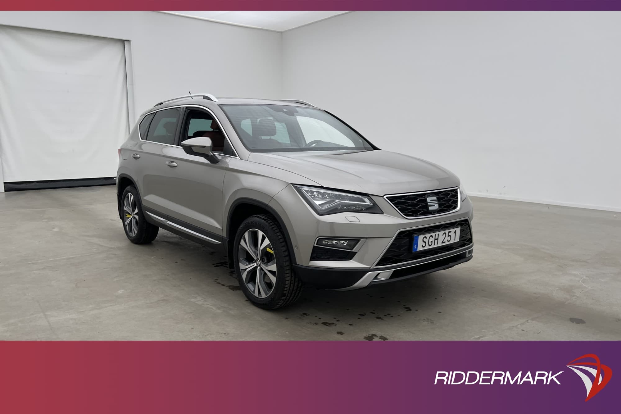 SEAT Ateca 4D 150hk Xcellence Pano Värmare Skinn Drag Kamera