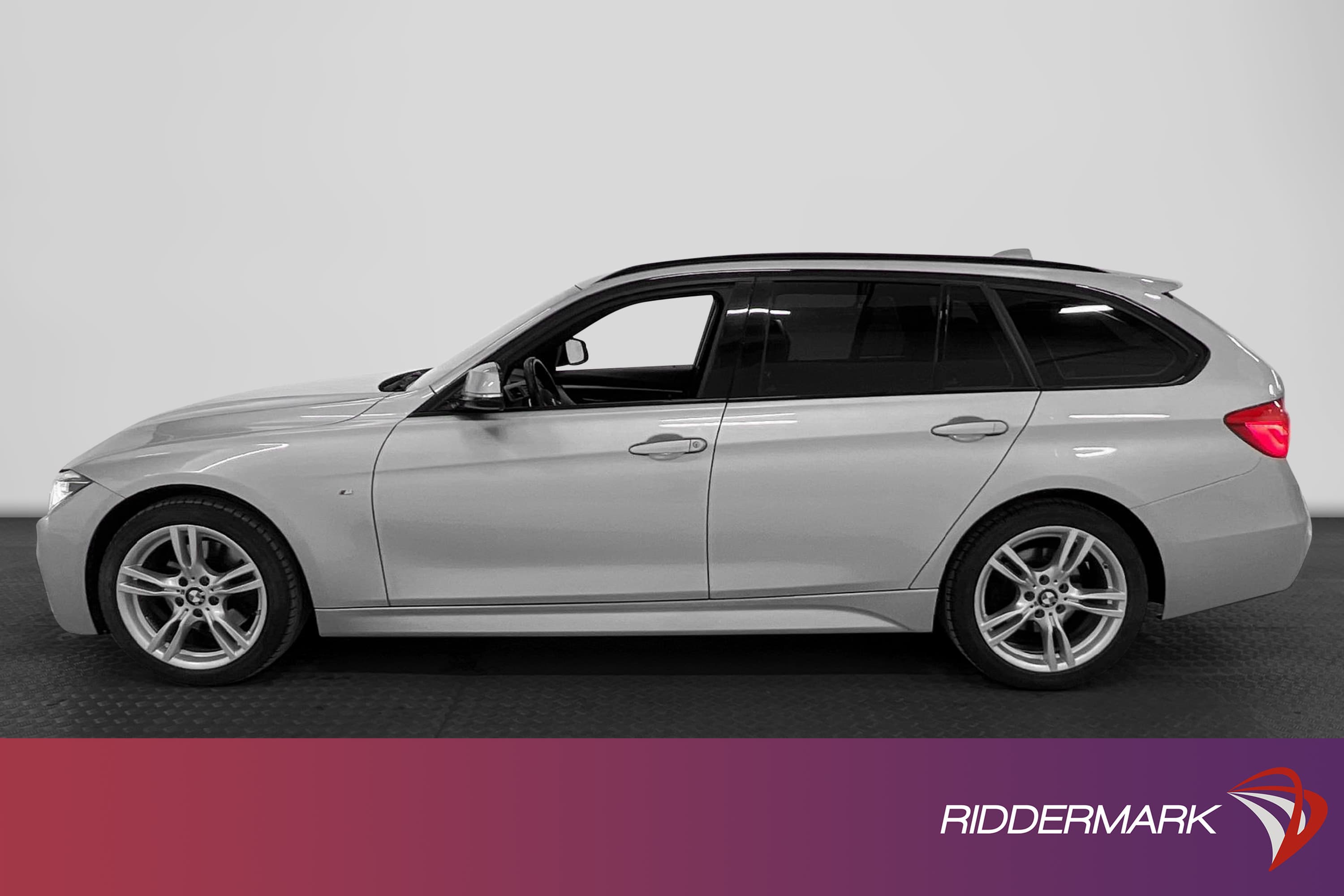 BMW 330i xDrive