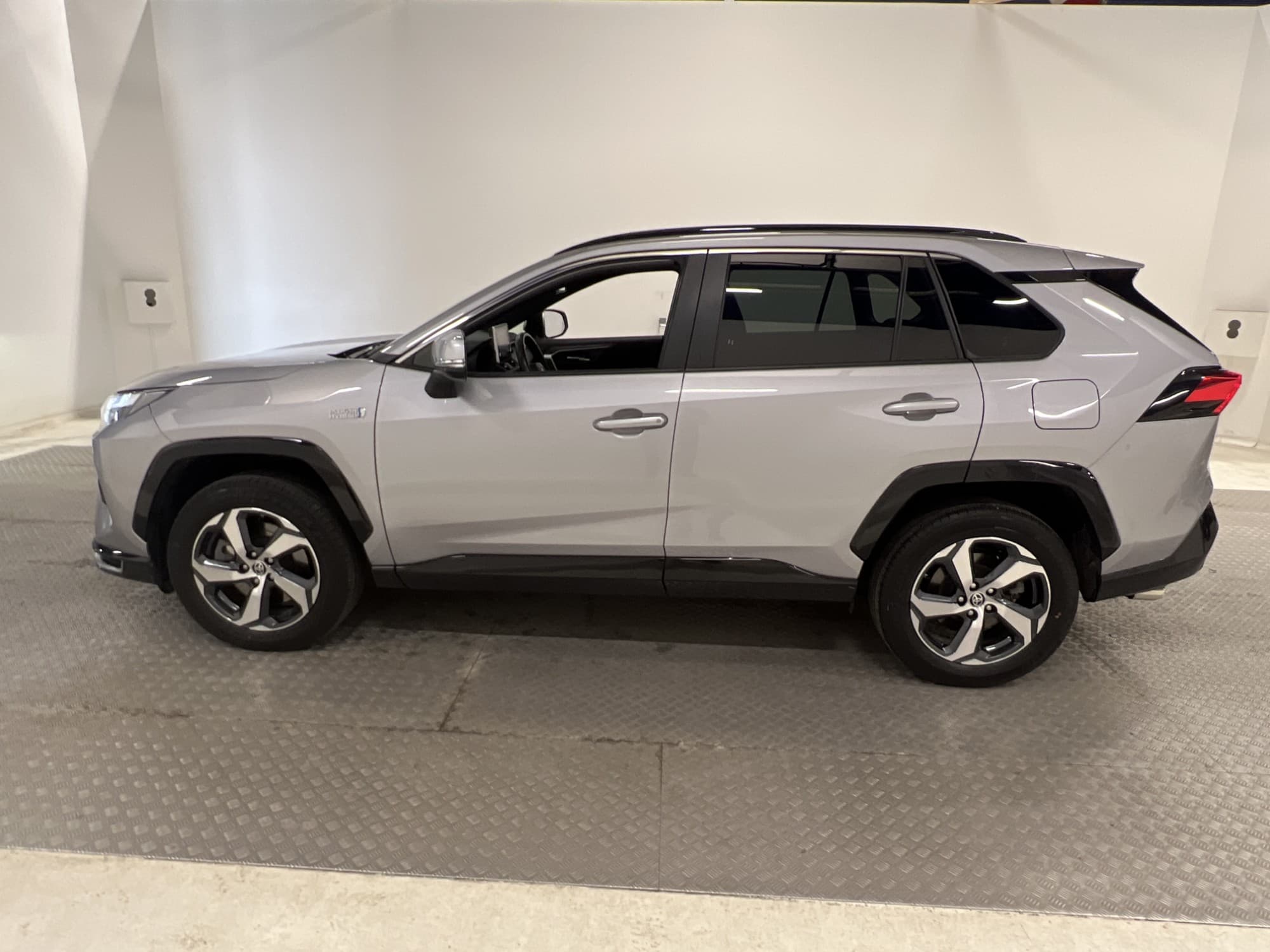 Toyota RAV4 Plug-in Hybrid 306hk