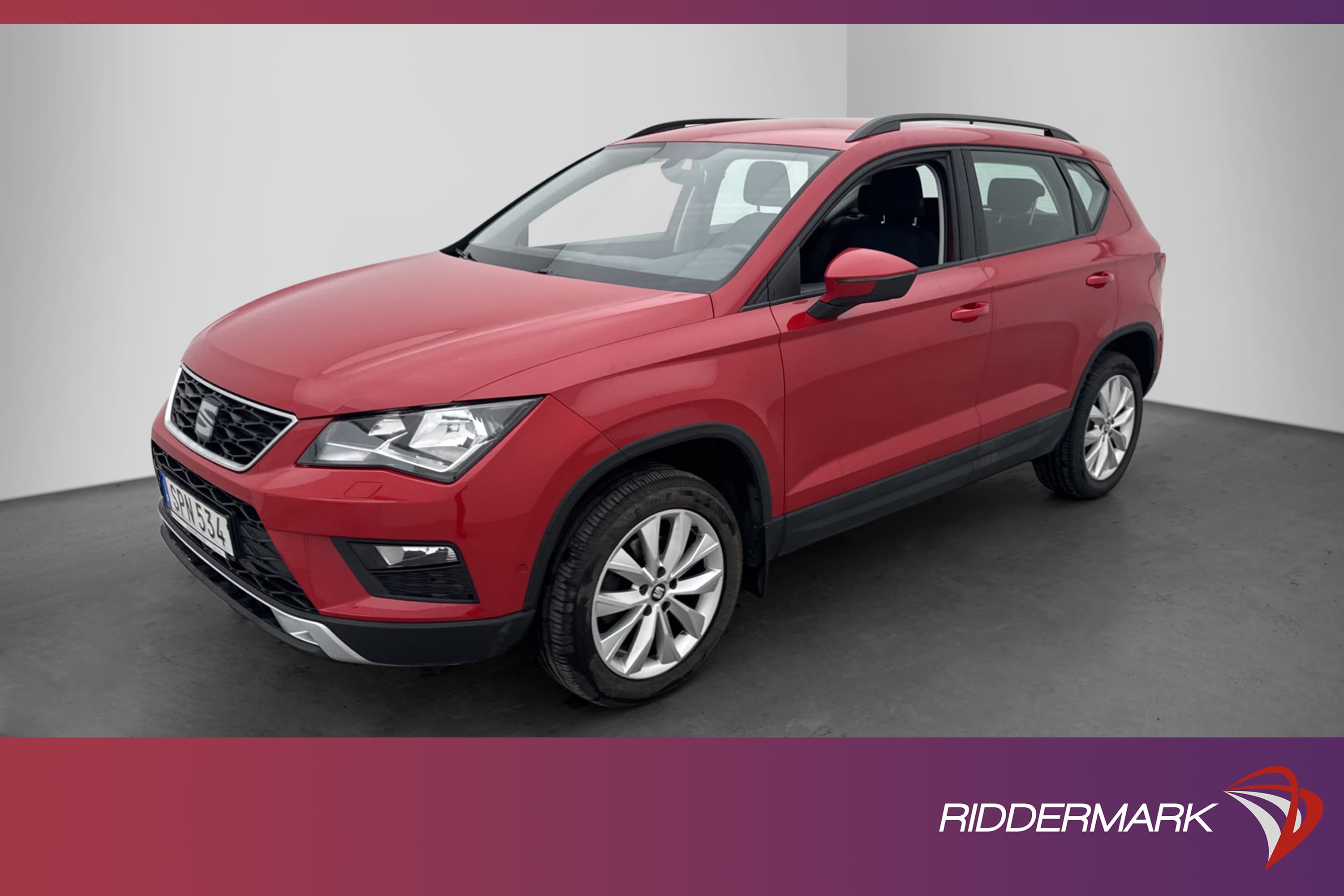 SEAT Ateca 1.6 TDI 115hk Style Sensorer CarPlay Dragkrok 