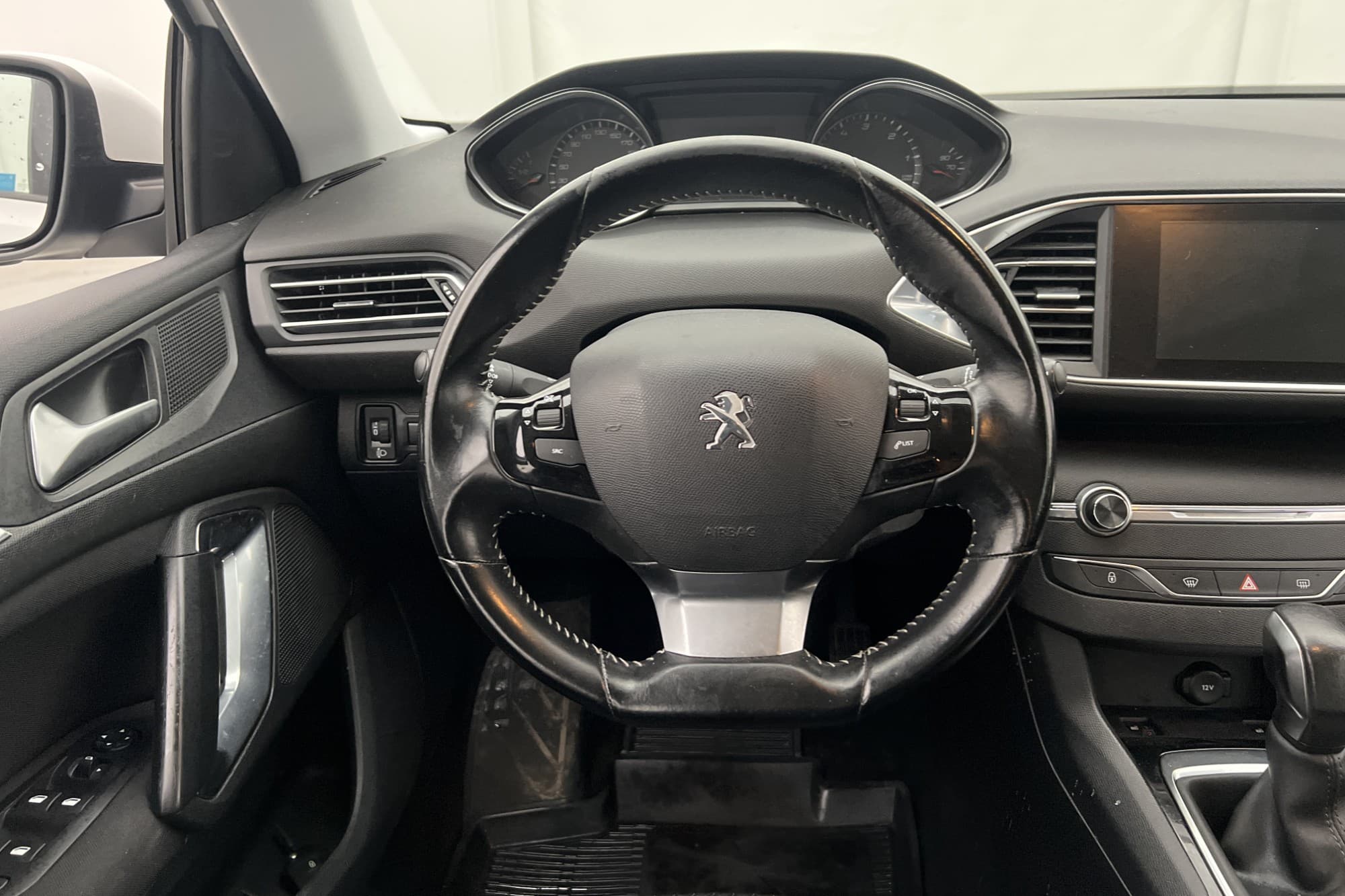 Peugeot 308 1.6 BlueHDI 120hk Active M-Värmare P-Sensorer
