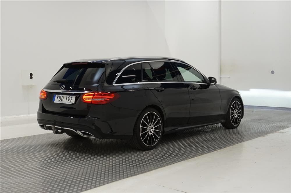 Mercedes-Benz C 220d 194hk    AMG Pano Burmester Cockpit 360exteriör