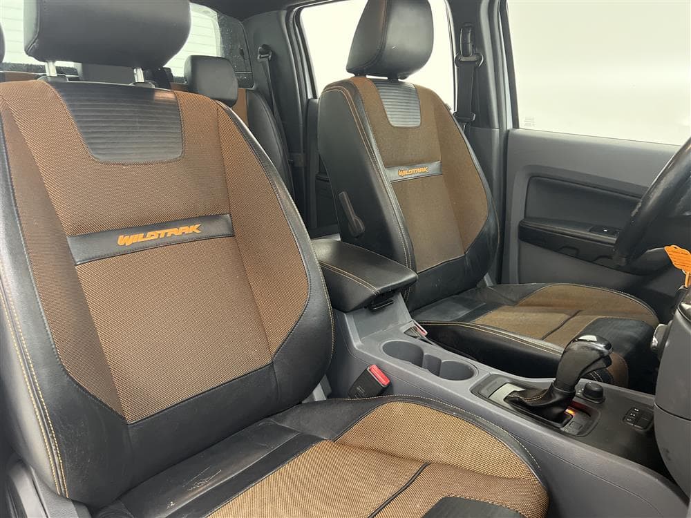 Ford Ranger Wildtrak 3.2 TDCi Eu6 4WD Värmare Diff Moms interiör