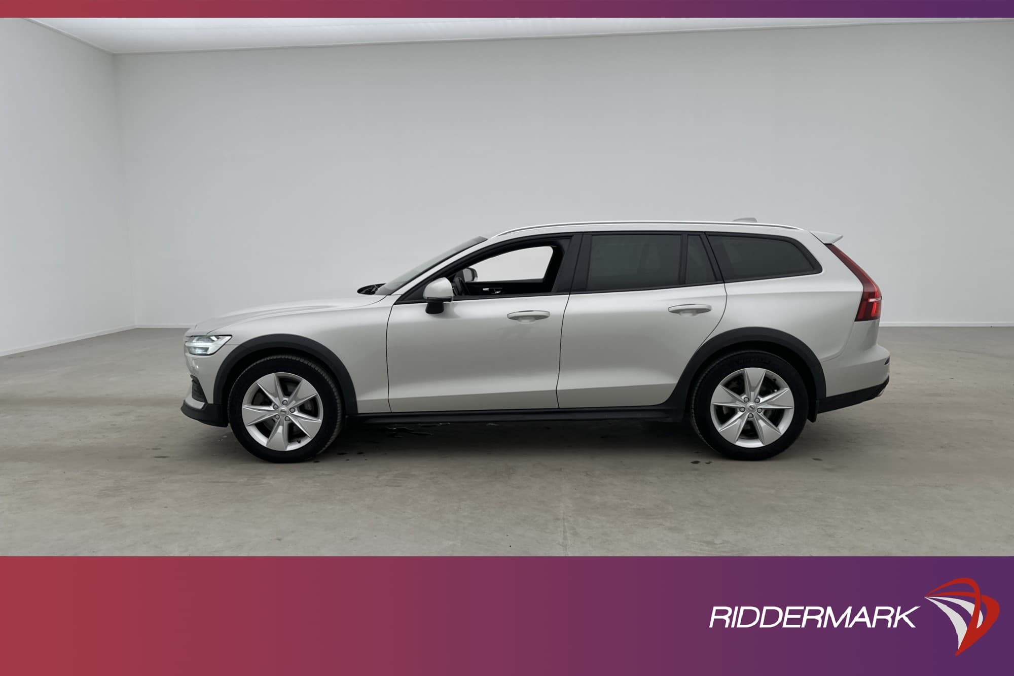 Volvo V60 Cross Country D4 AWD