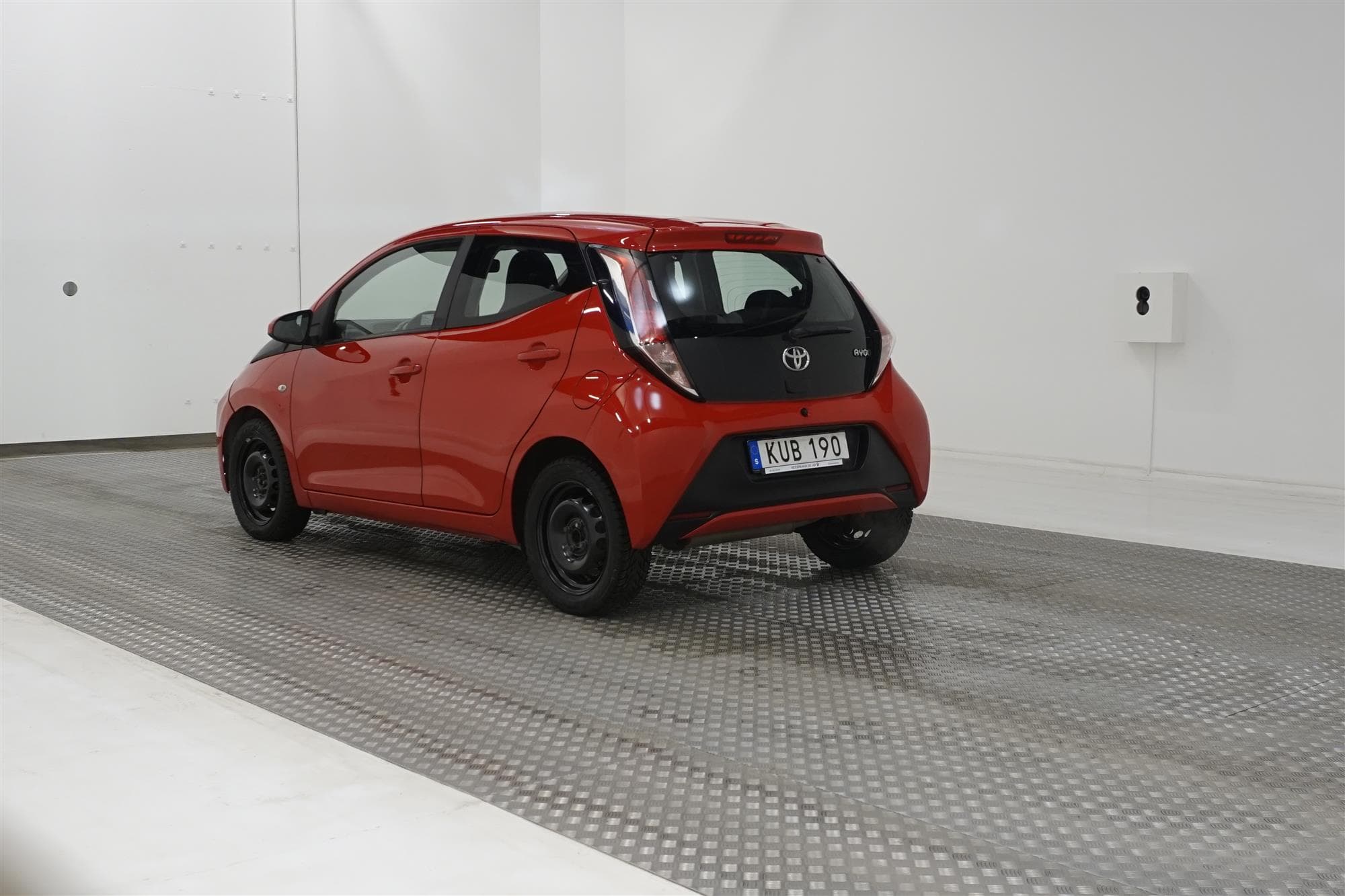 Toyota  Aygo 1.0 VVT-i 69hk Låg Skatt Nyservad 0,36L/mil