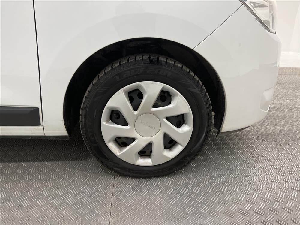 Dacia Lodgy 1.2 TCe 7 sits 0,48L/Mil Skatt 646 krinteriör