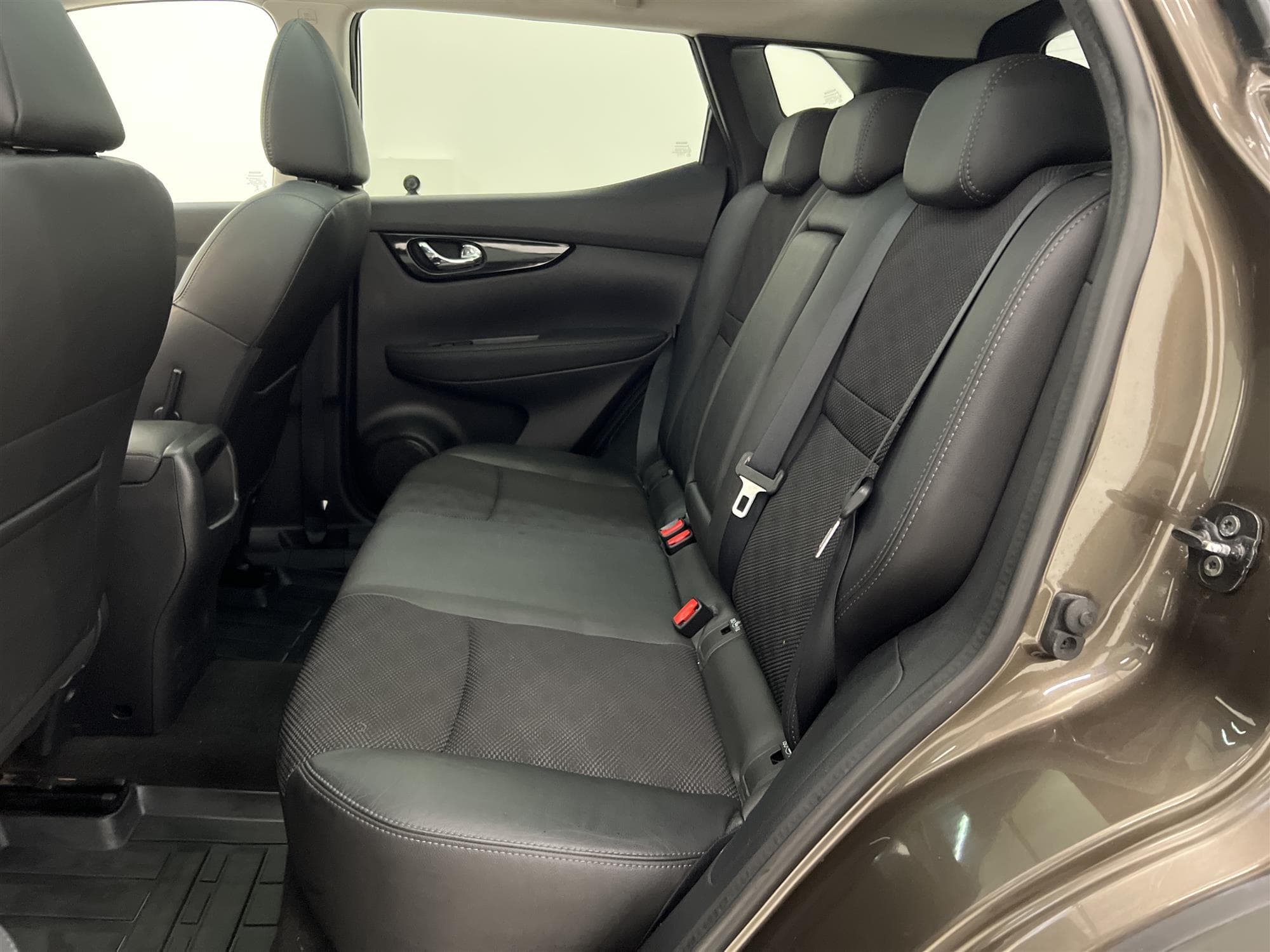 Nissan Qashqai 1.6 dCi 4X4 130hk Tekna M&K-Värm Pano Navi 