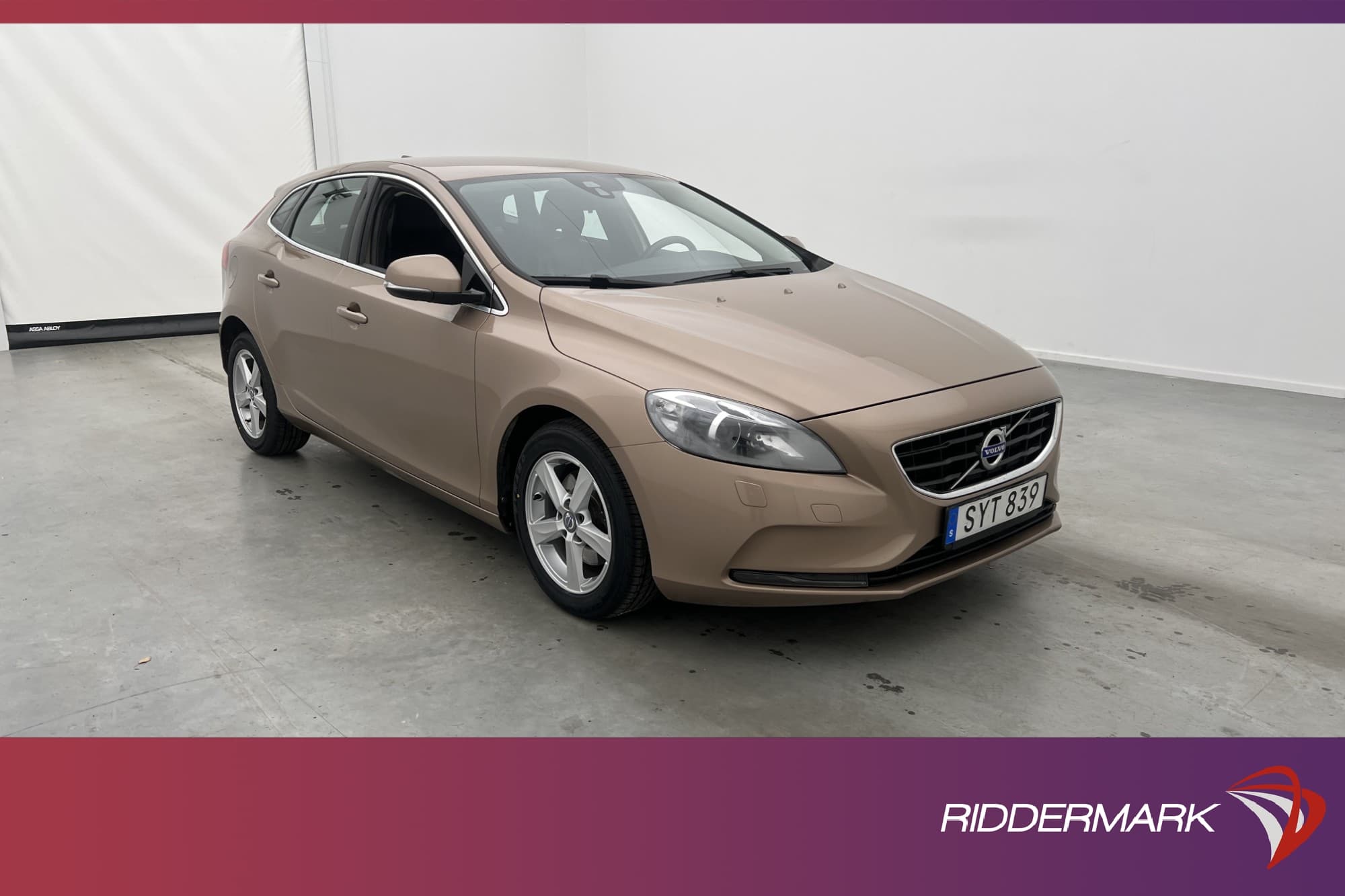 Volvo V40 T3 150hk