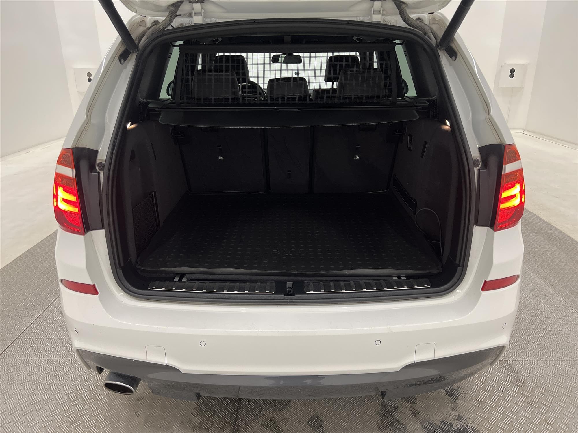 BMW X3 xDrive20d 190hk M Sport Navi Backkamera M-värm