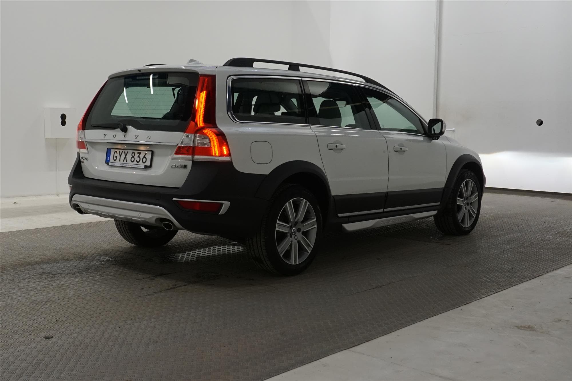 Volvo XC70 D4 181hk AWD Summum Classic Voc Navi Värmare BLIS
