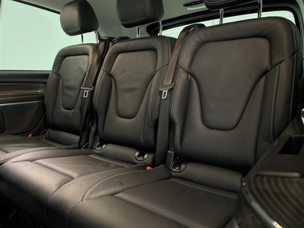 Mercedes-Benz V250 Avantgarde Automat X-Lång Värmare Moms 