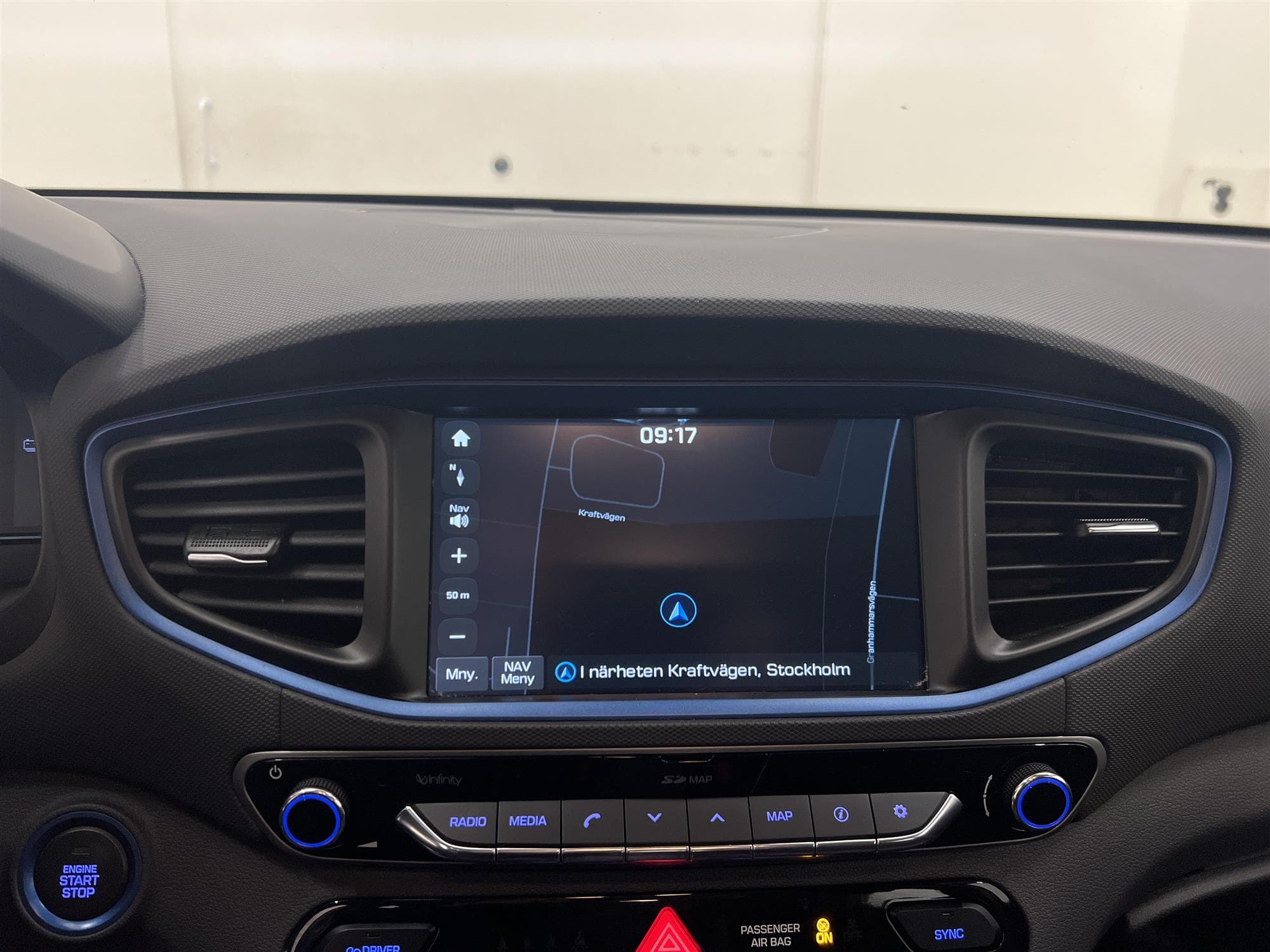 Hyundai Ioniq 1.6 141hk Navi B-Kamera  360kr Skatt 0,39L/mil