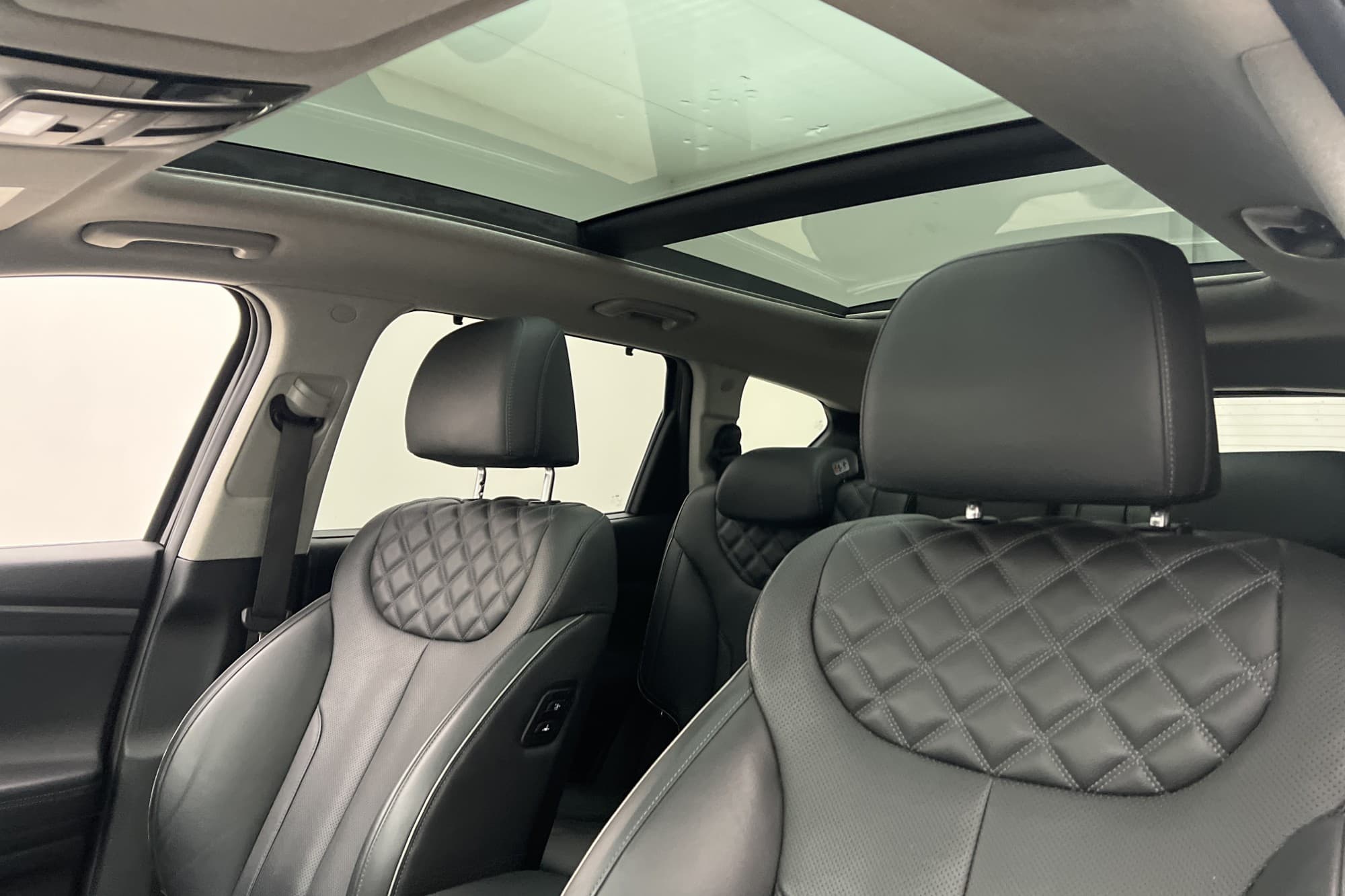 Hyundai Santa Fe PHEV Advanced Luxury 7 Sits Pano Drag 360*
