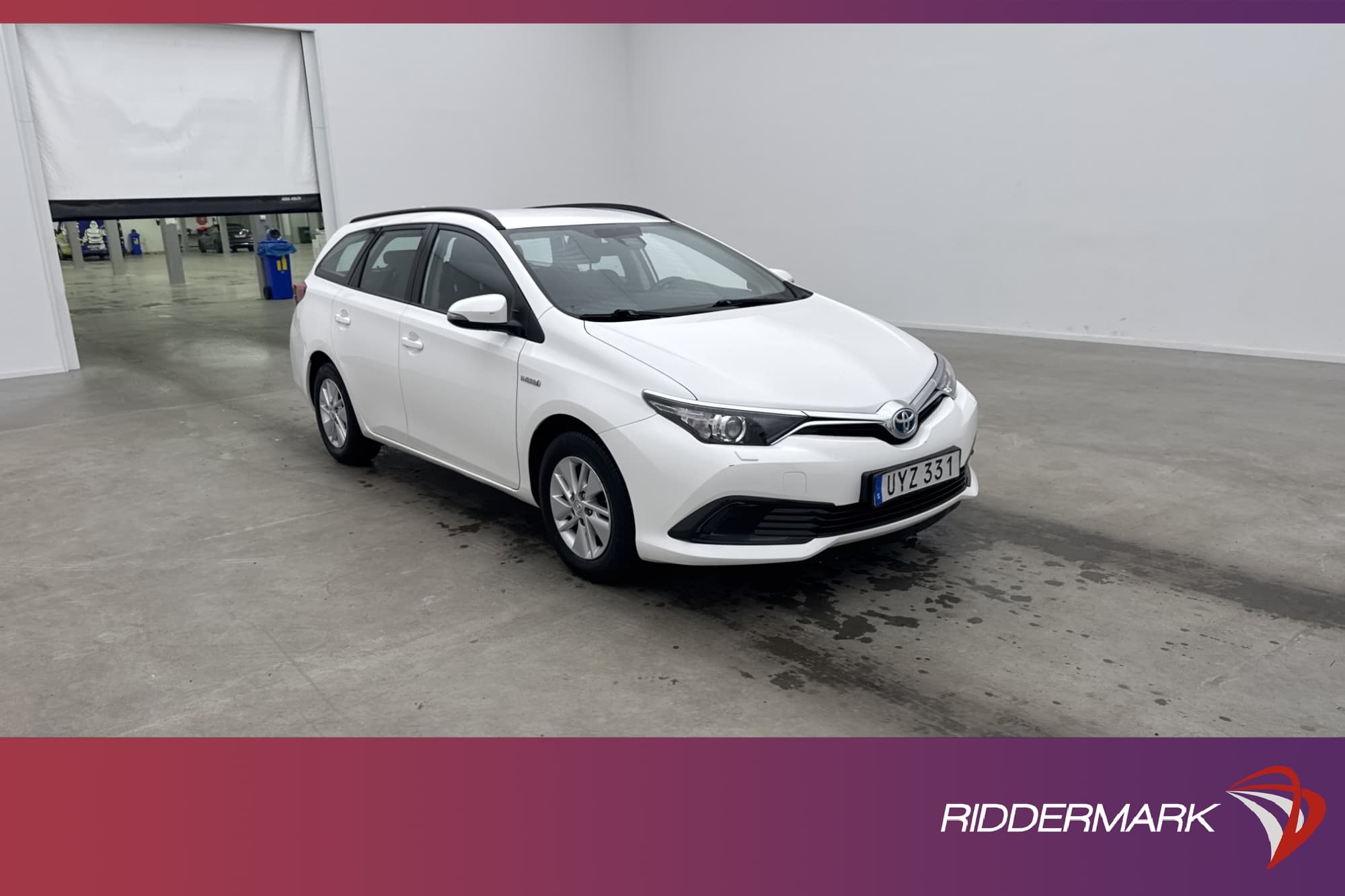 Toyota Auris Touring Sports Hybrid 136hk