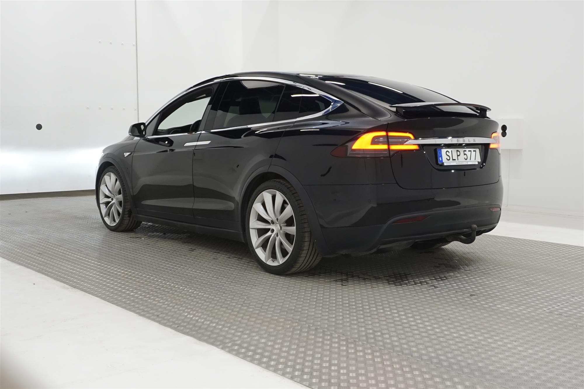 Tesla Model X 90D AWD 423hk 6Sits FRI SUPERCHARGE Drag Moms exteriör